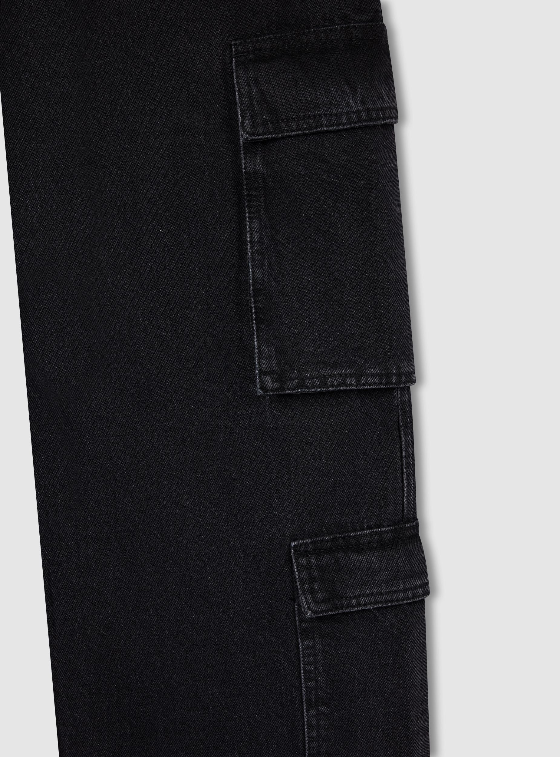 Jeans cargo con tasche multiple - Image 5