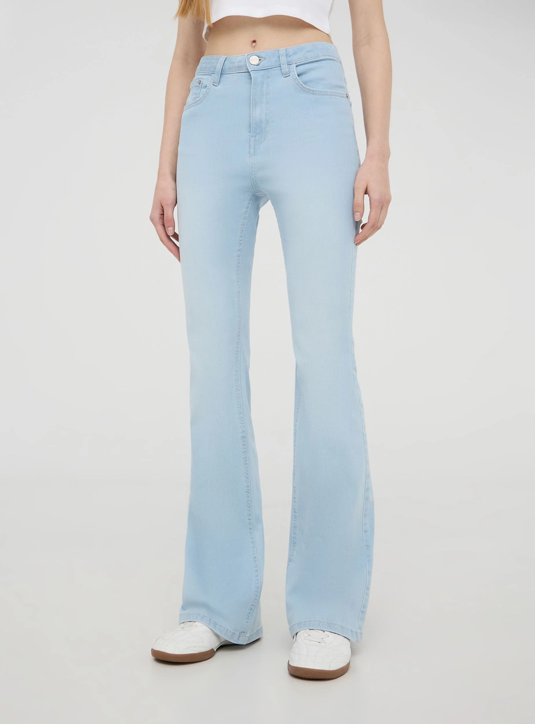 Jeans chiari a zampa a vita alta - Image 4
