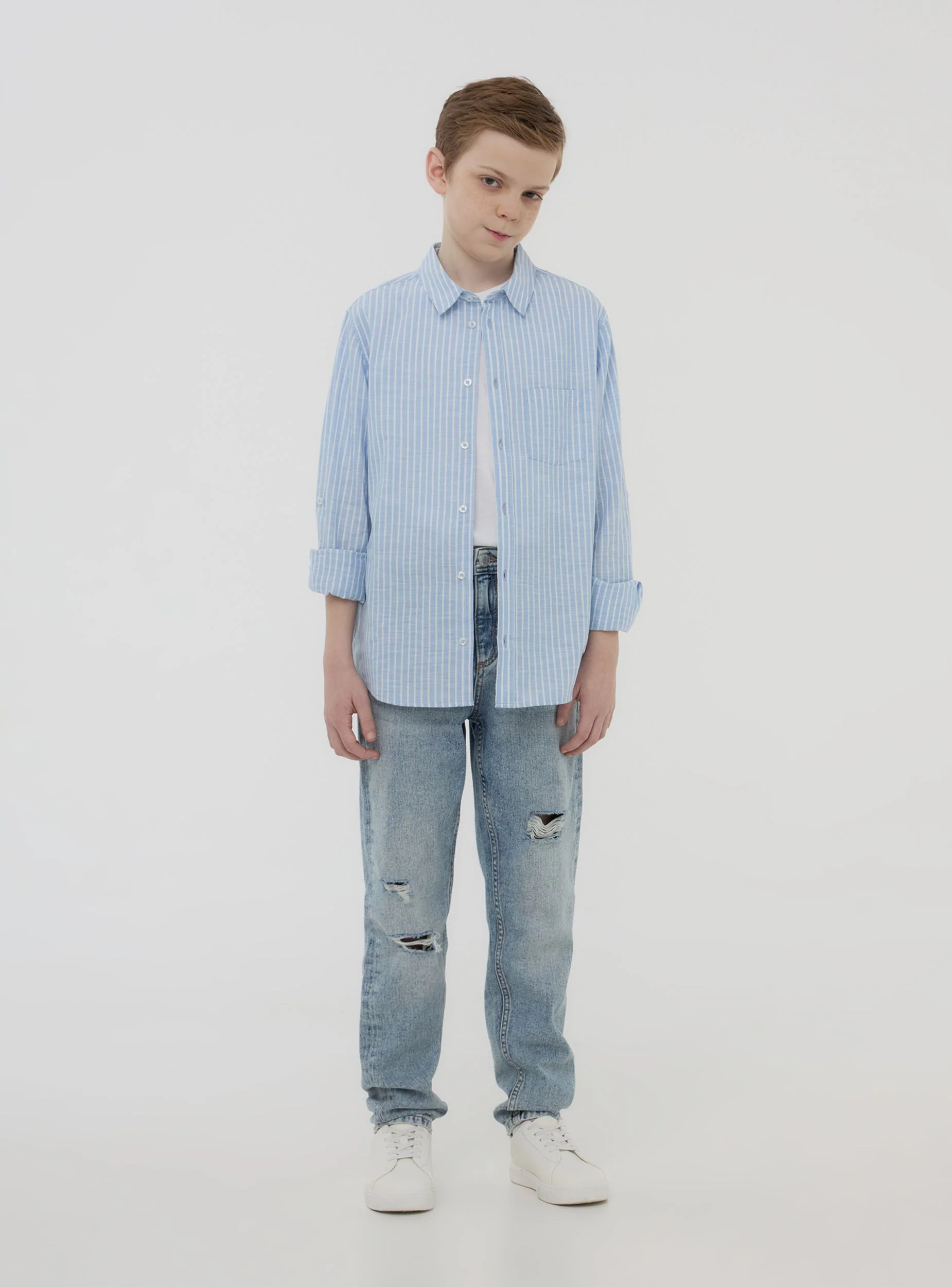 Jeans chiari loose fit con strappi - Image 3