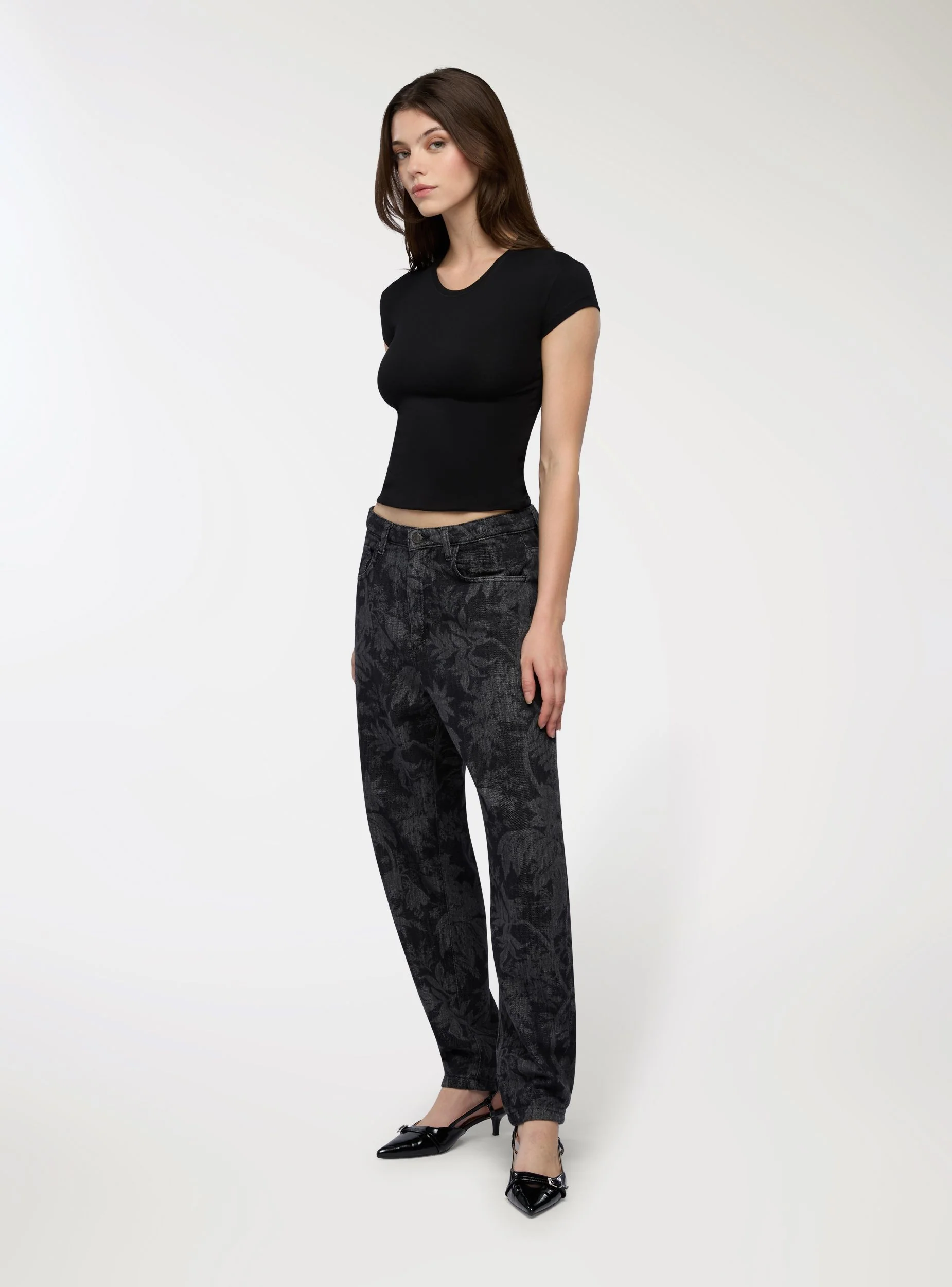 Jeans con stampa floreale - Image 3