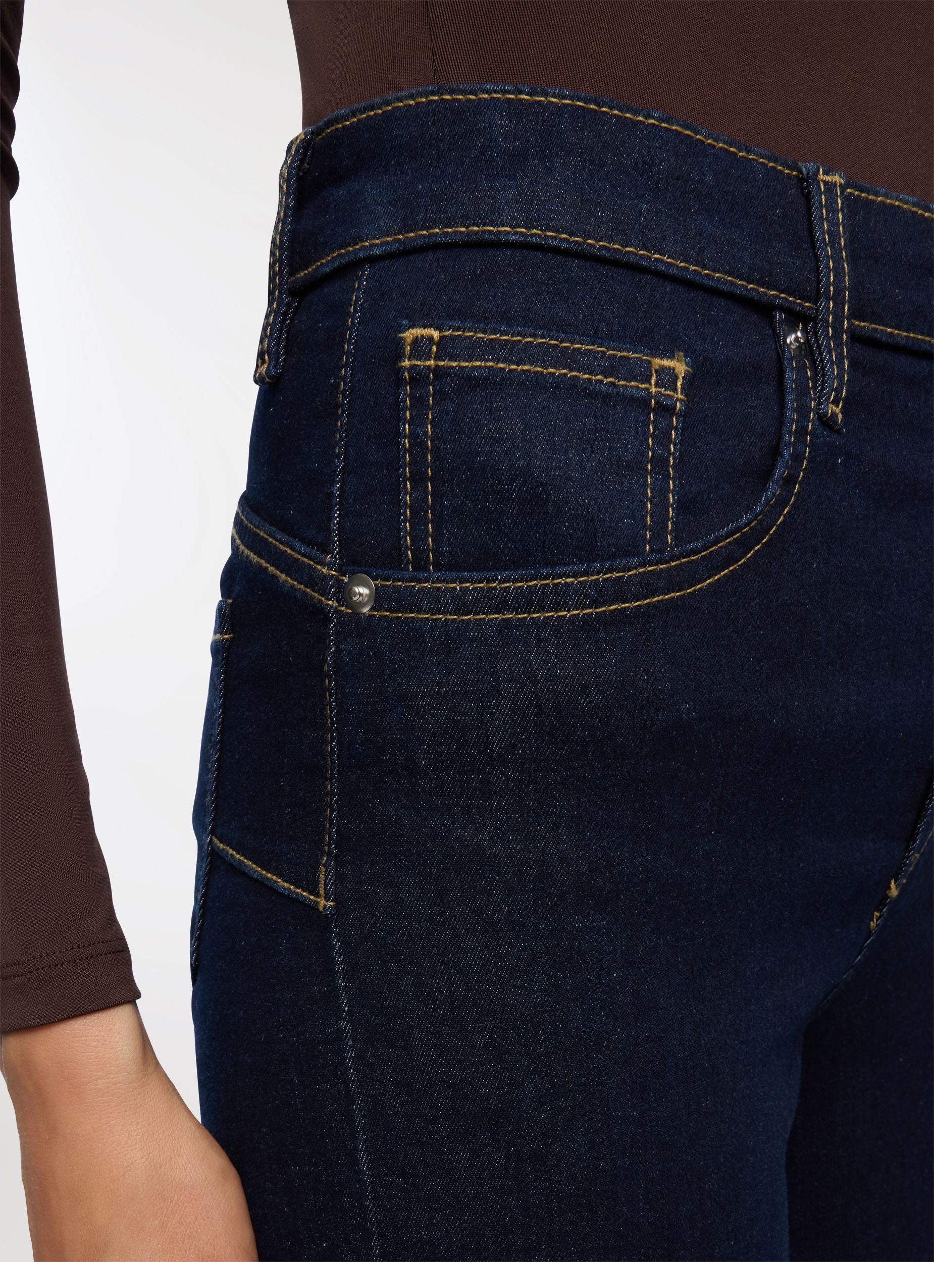 Jeans flared a vita alta - Image 3