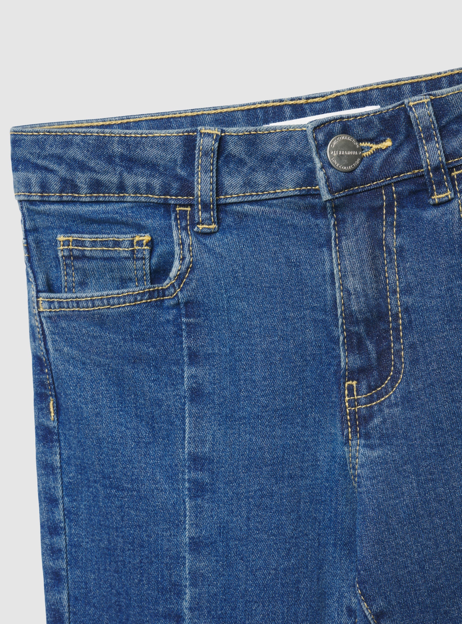 Jeans lunghi a zampa con tasche - Image 7