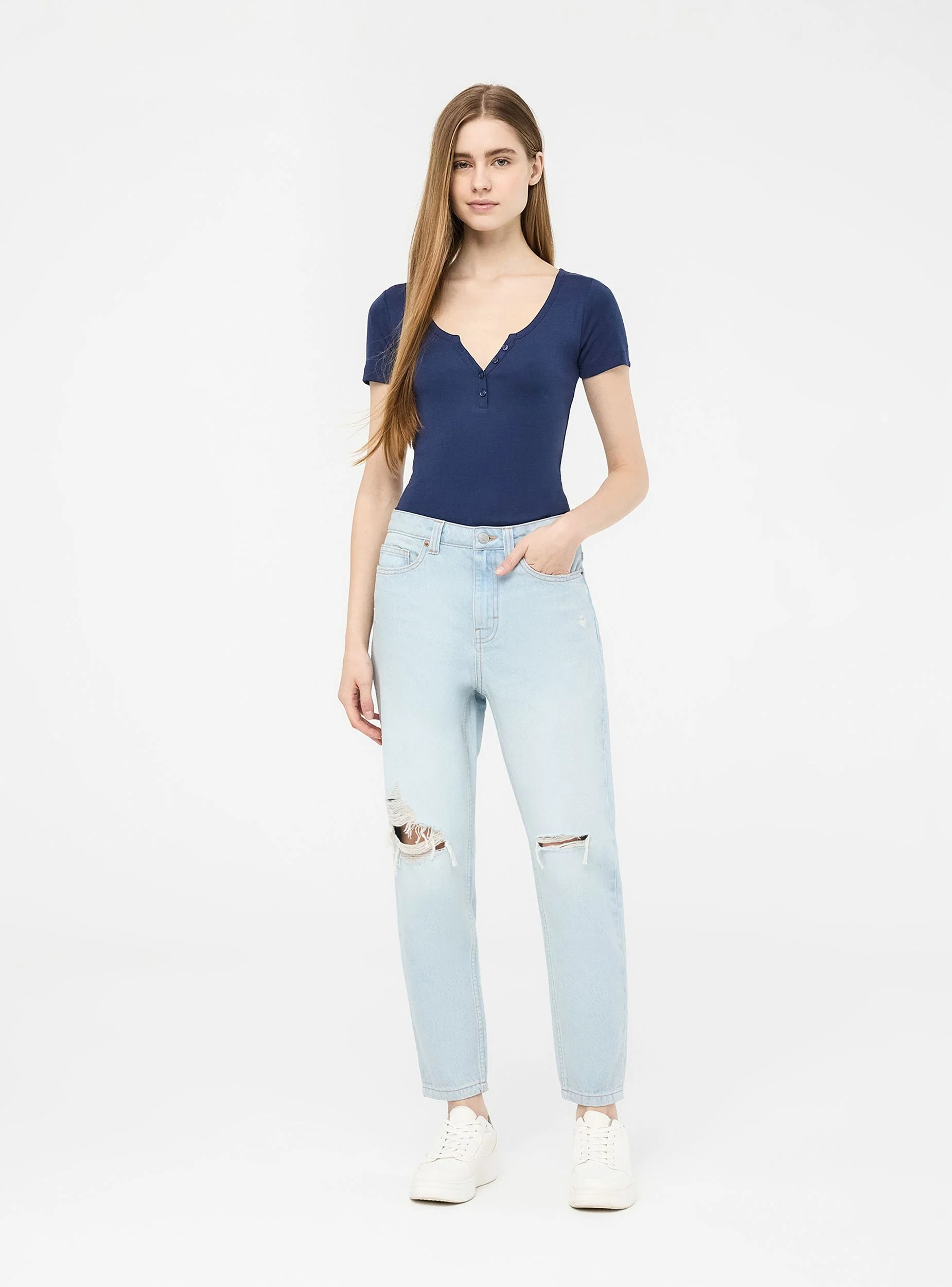 Jeans mom chiari con strappi - Image 3