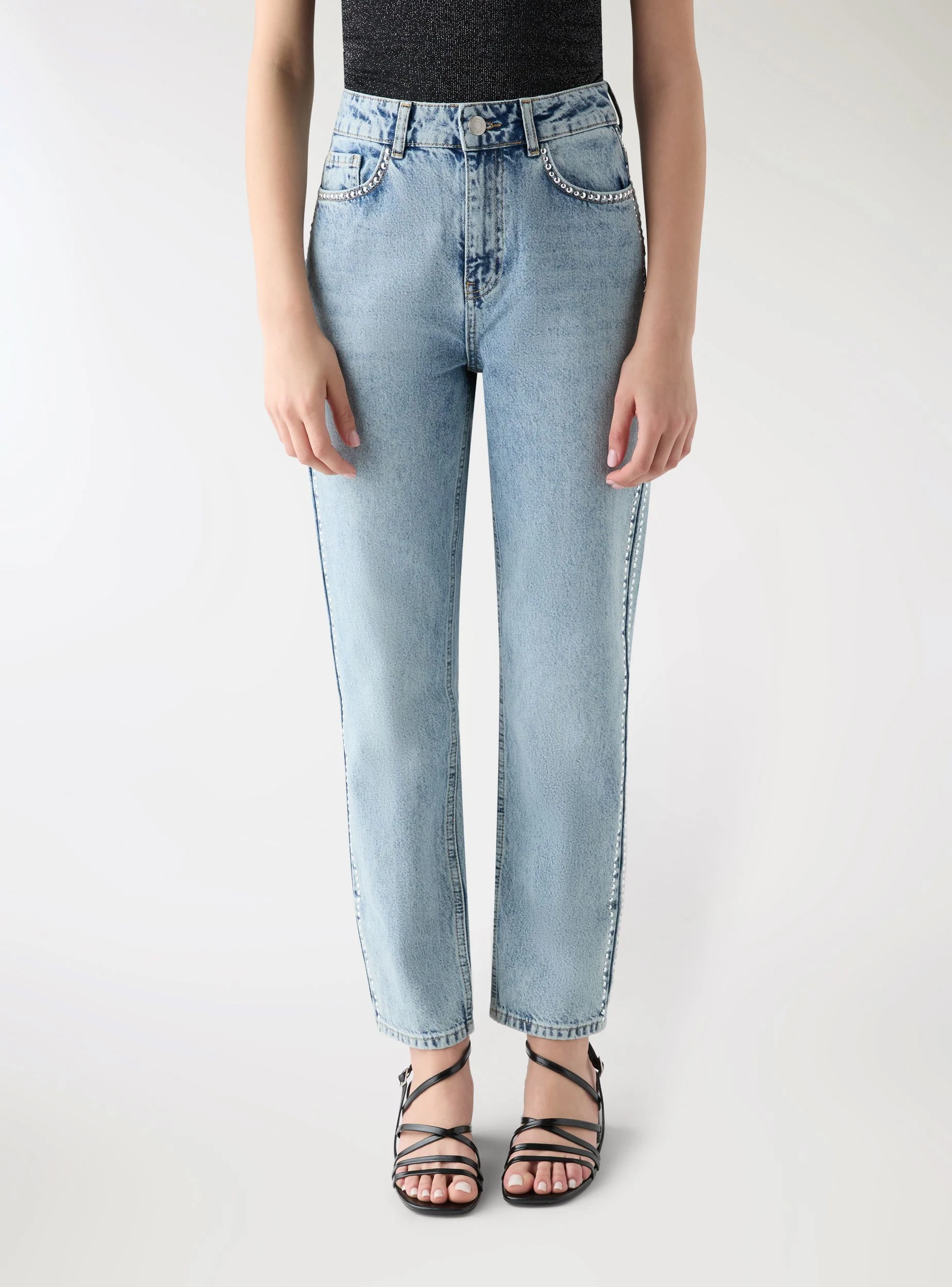 Jeans mom con borchie - Image 3