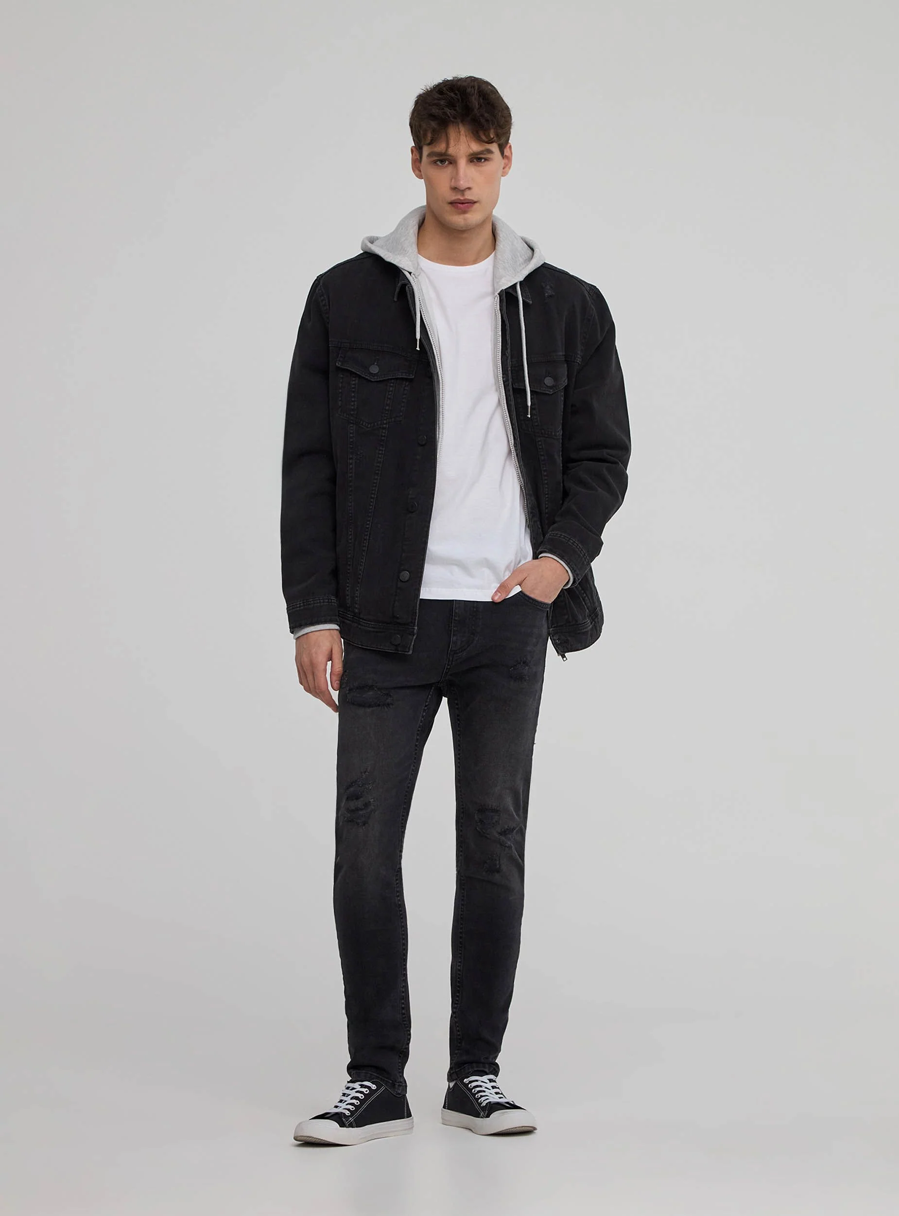Jeans skinny con strappi - Image 2