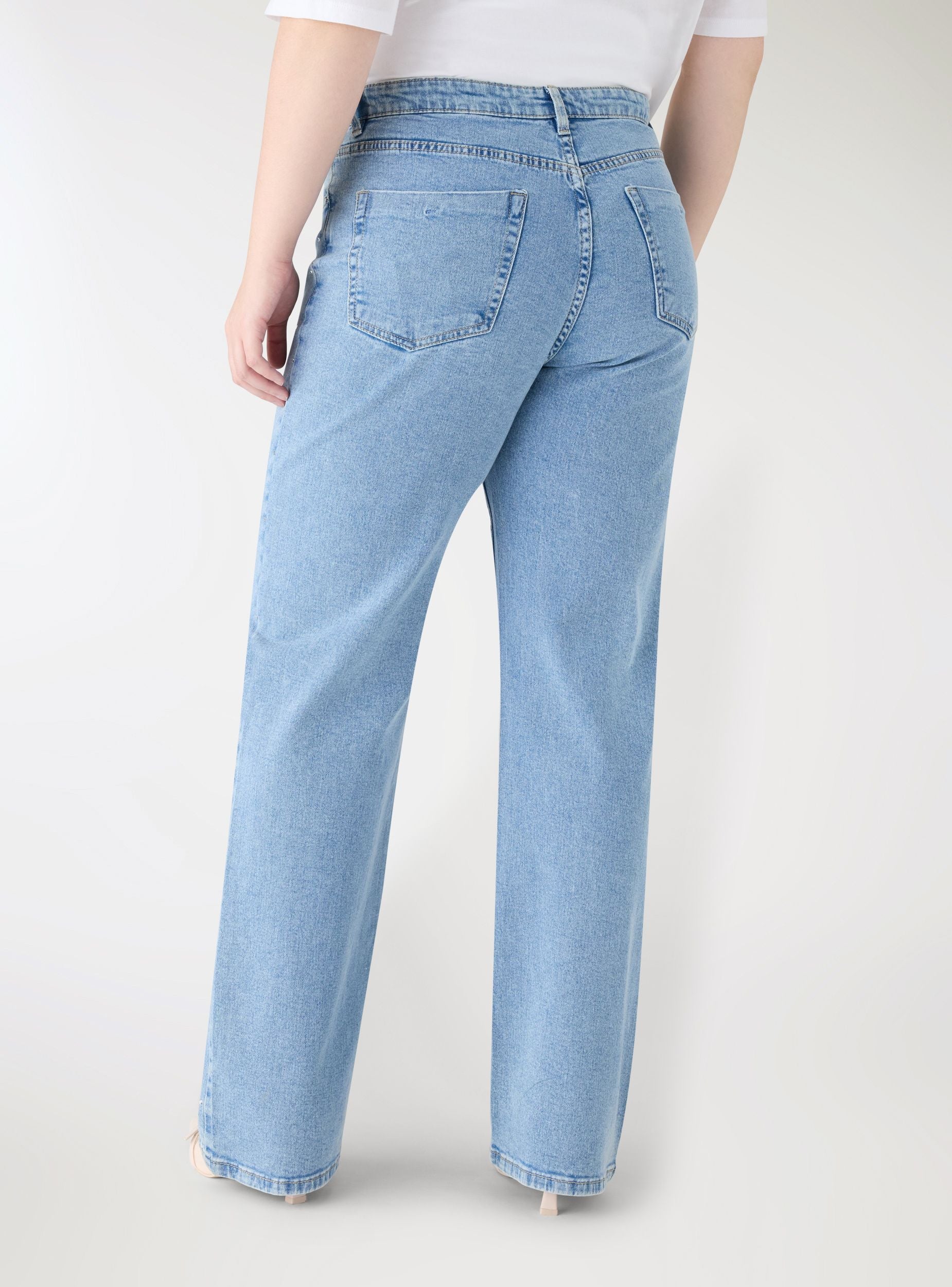 Jeans straight con strass - Image 2