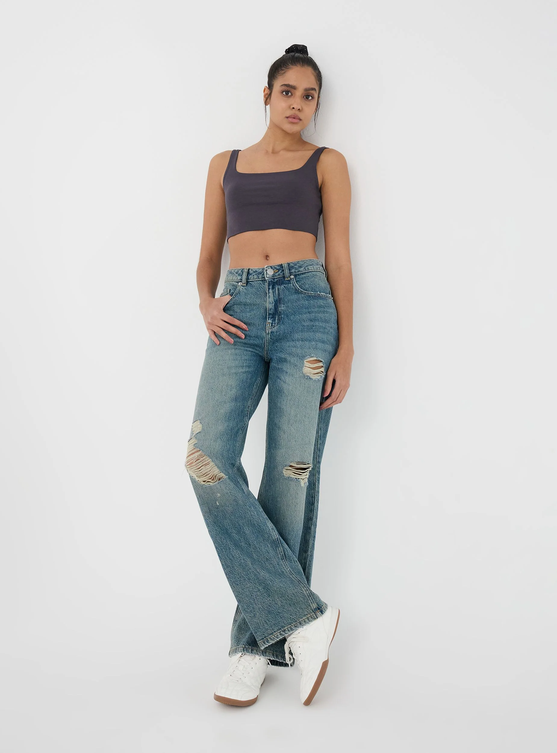 Jeans wide leg con strappi - Image 4