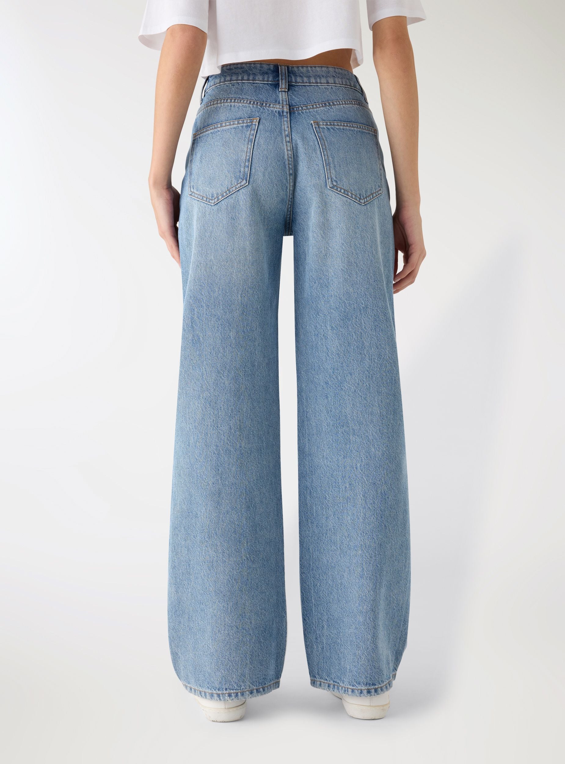Jeans wide leg con strappi - Image 4