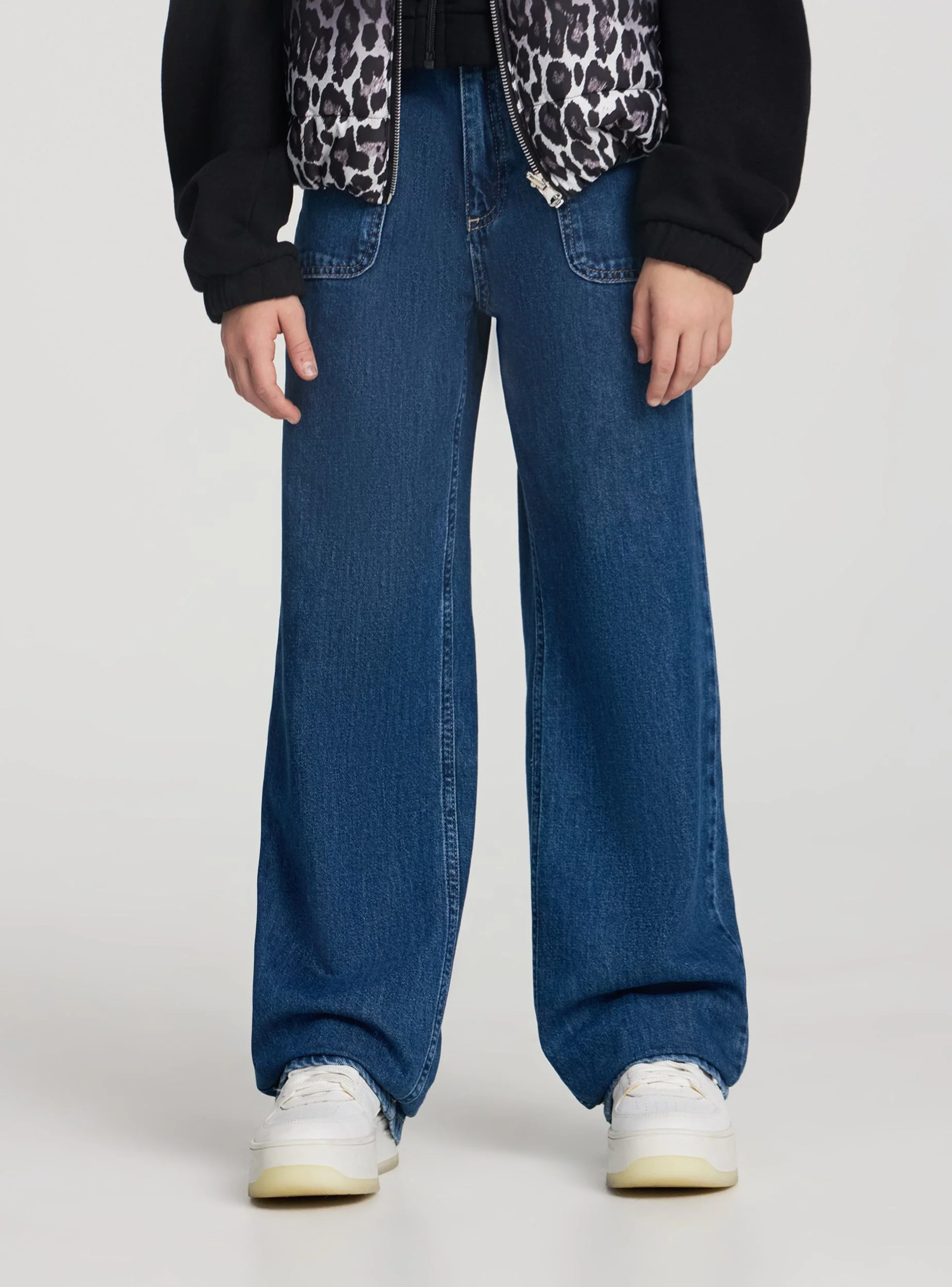 Jeans wide leg con tasche a patta - Image 3