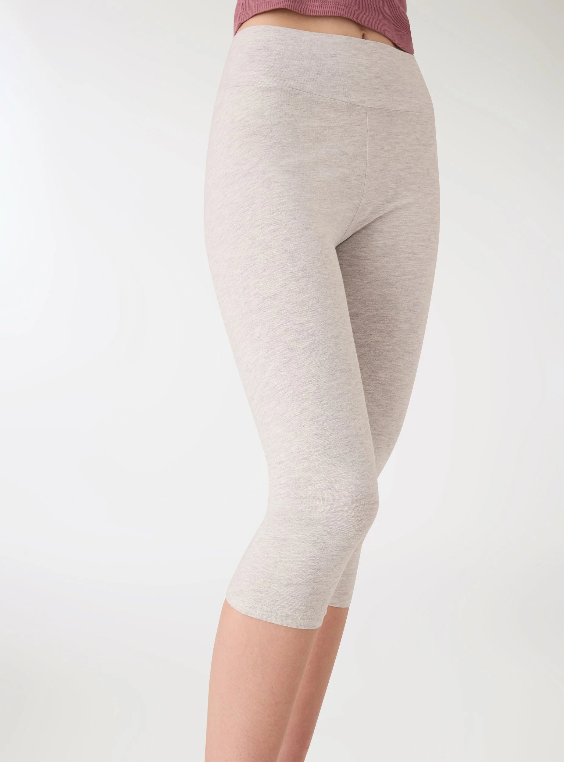 Leggings capri a tinta unita - Image 4