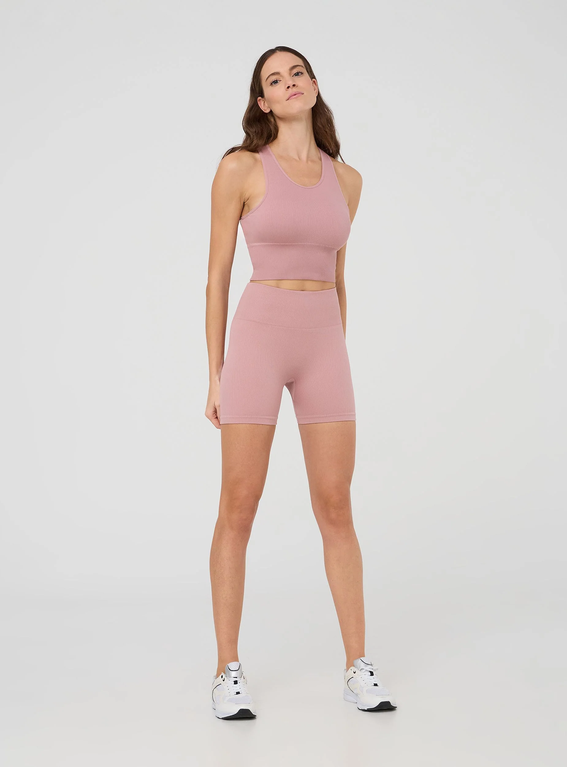 Leggings culotte sportivi con arricciatura sul retro - Image 2