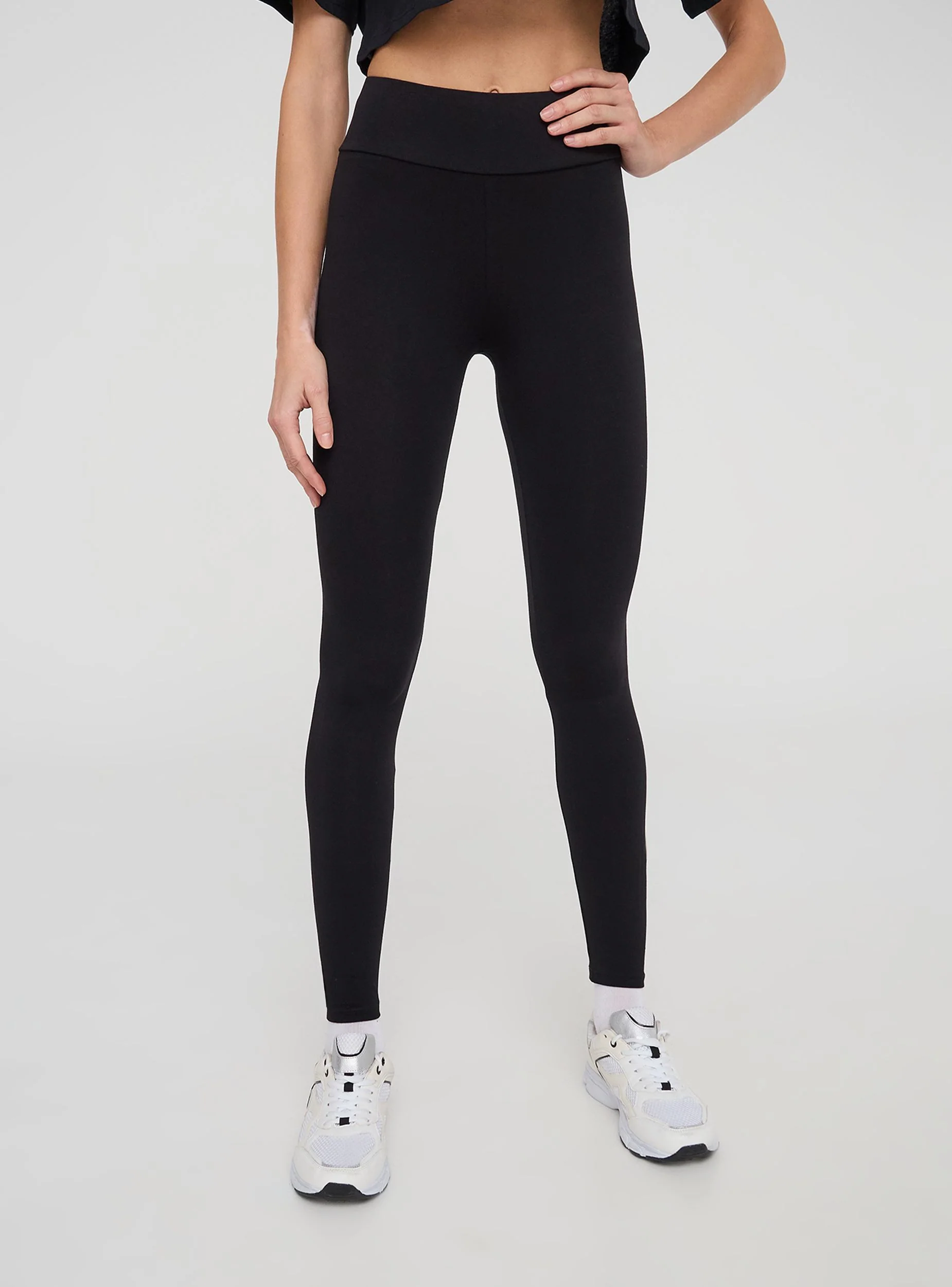 Leggings lunghi a vita alta tinta unita - Image 2