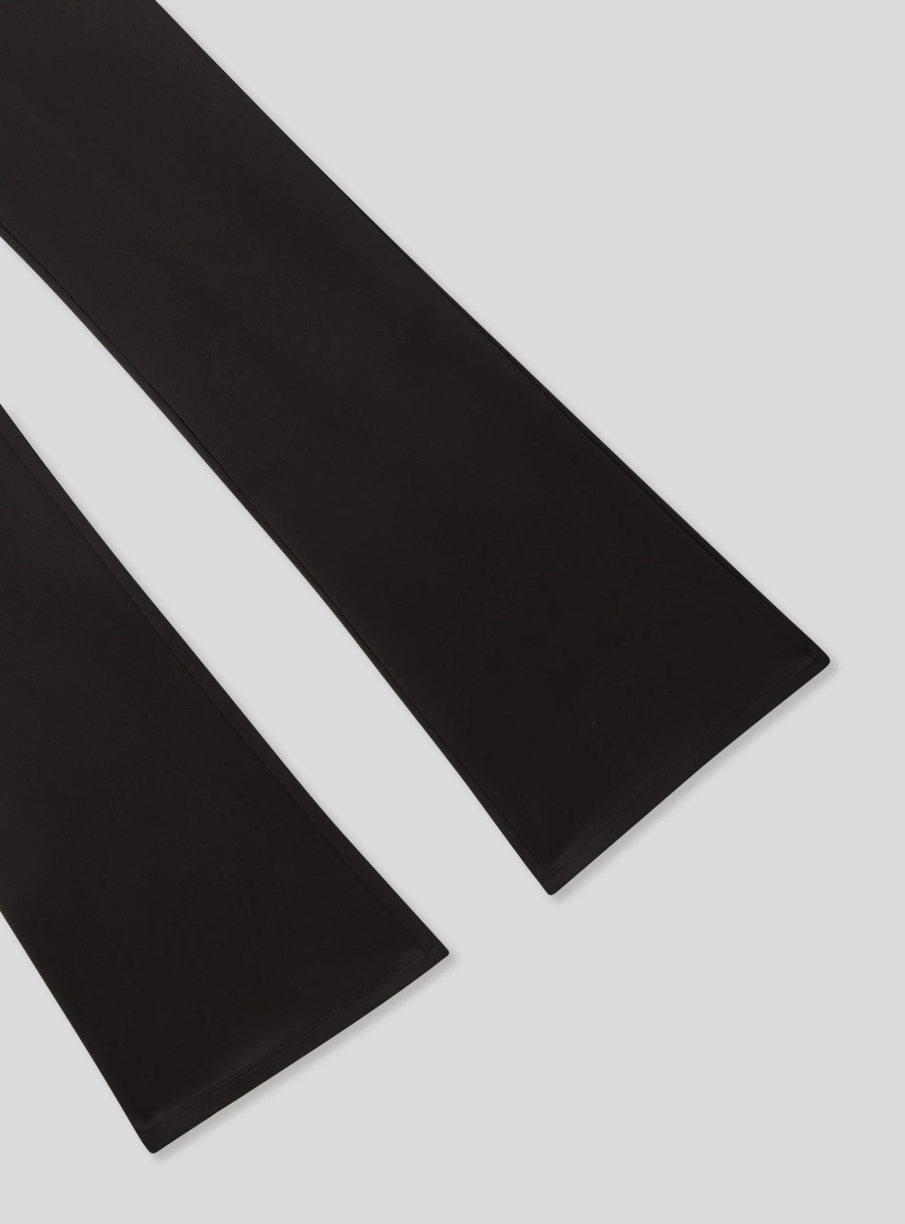 Leggings sportivi a zampa - Image 4