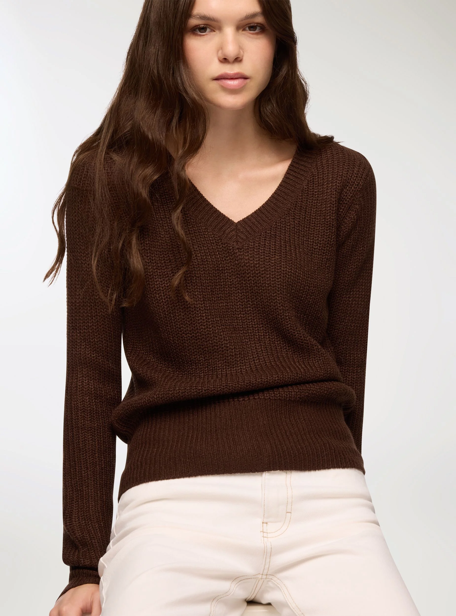 Maglia a costa inglese con scollo a v - Image 2