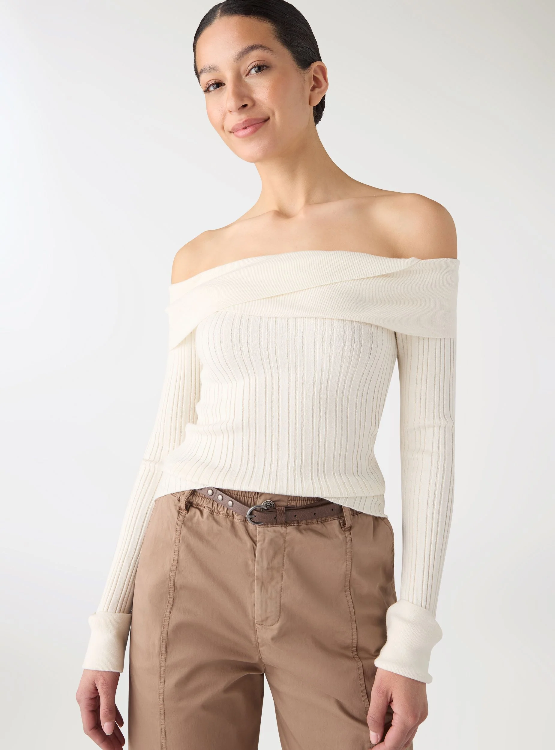 Maglia a costine con spalle scoperte - Image 8