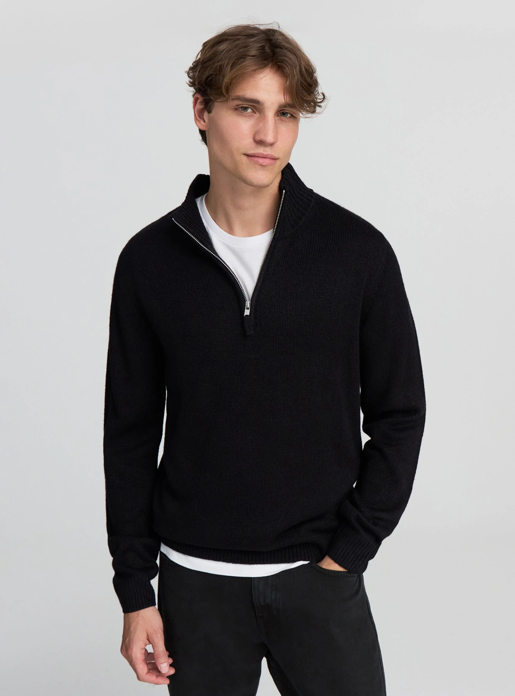 Maglia collo alto con zip - Image 7