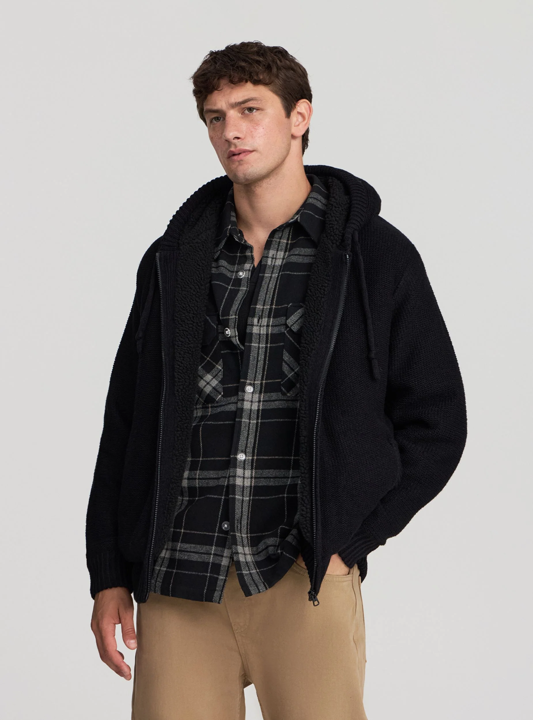 Maglia con cappuccio e sherpa - Image 3