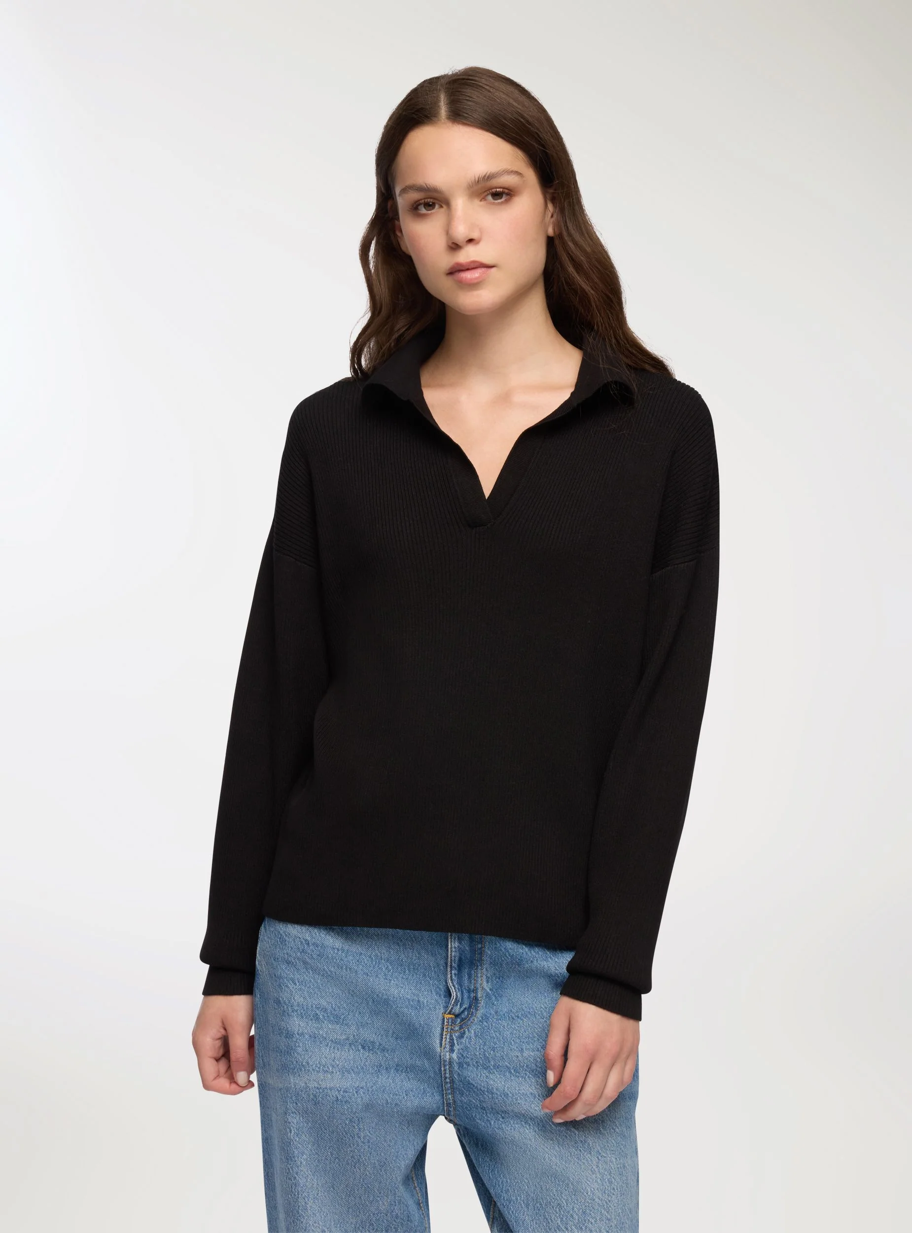 Maglia con colletto e scollo a V - Image 4