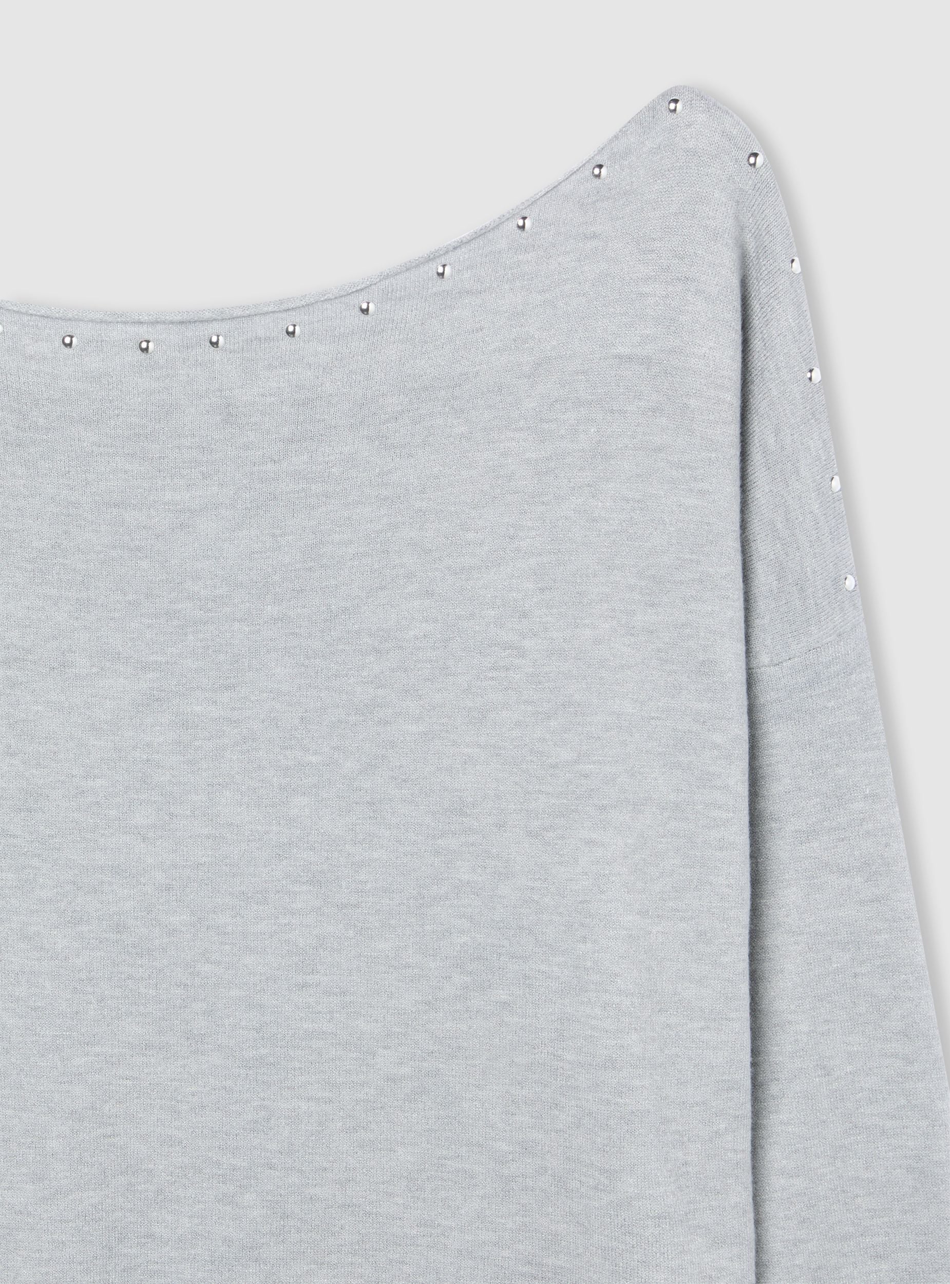 Maglia con scollo a barca e borchie - Image 5