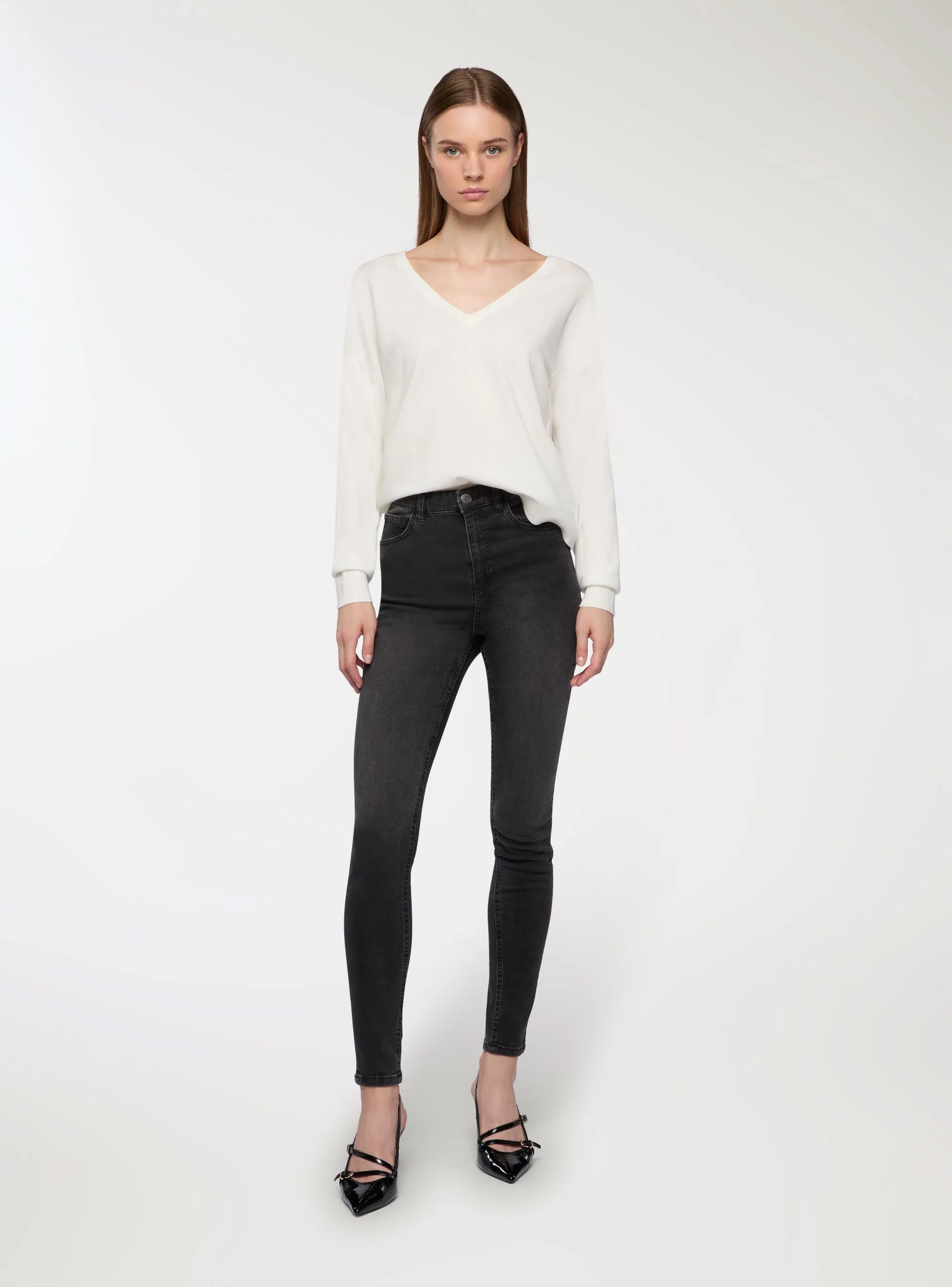 Maglia con scollo a V - Image 2