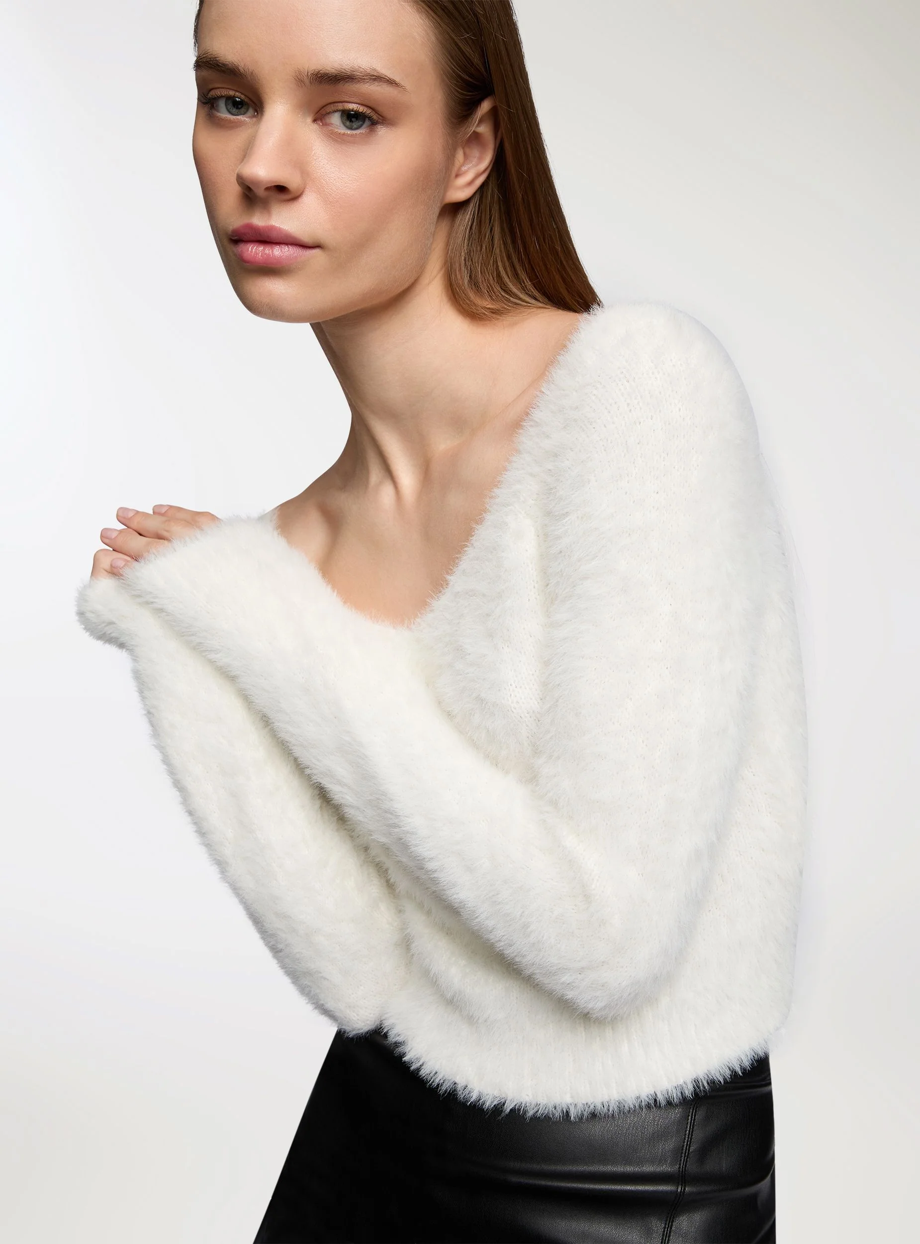 Maglia crop con ampio scollo a V - Image 3
