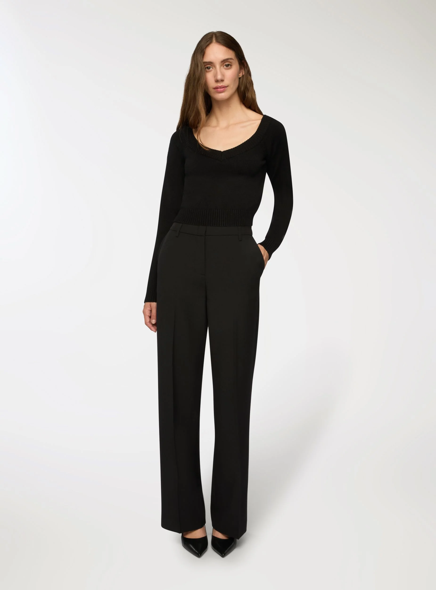 Maglia crop con scollo a V ampio - Image 3