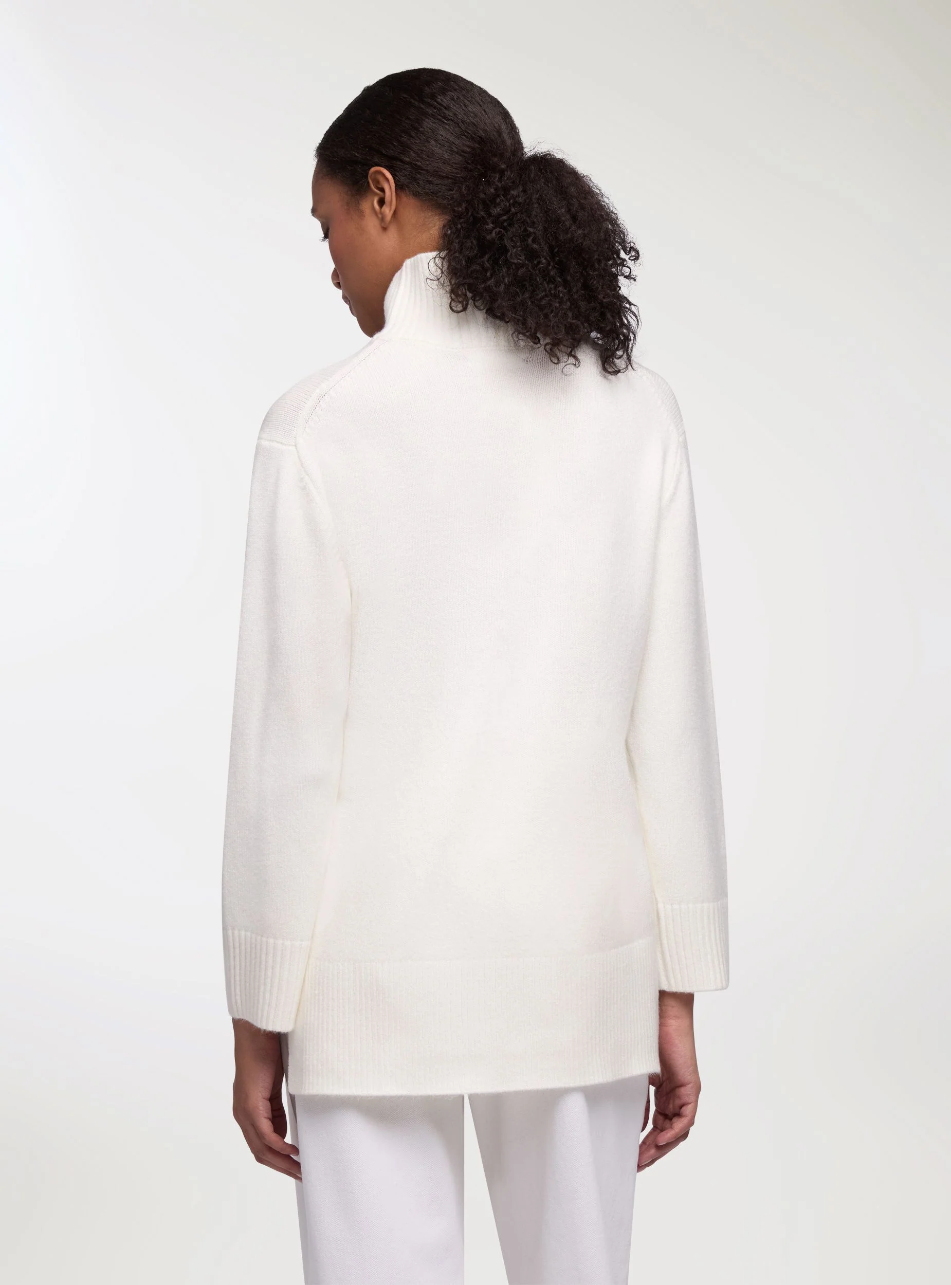 Maglia dolcevita con spacchi laterali - Image 3