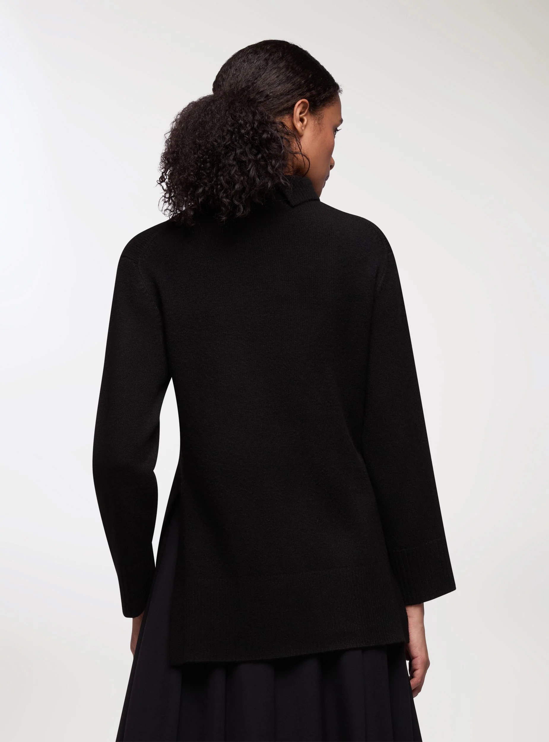 Maglia dolcevita con spacchi laterali - Image 2