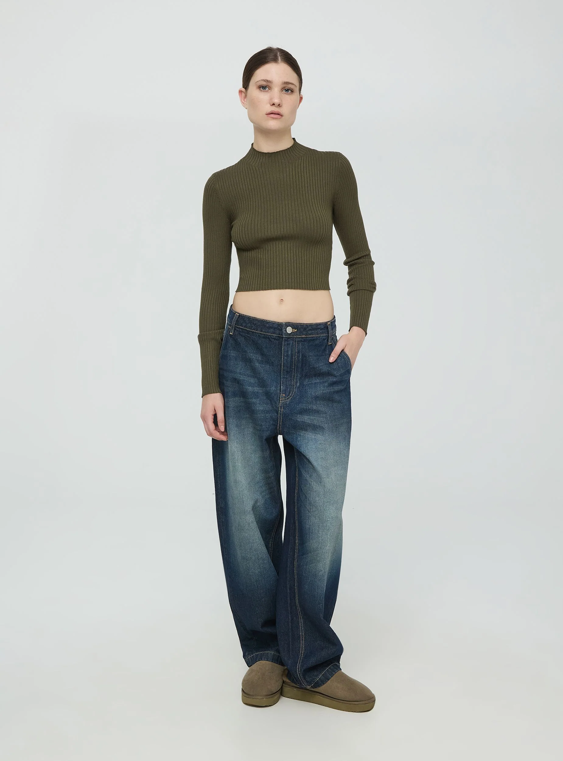 Maglia lupetto crop a costine