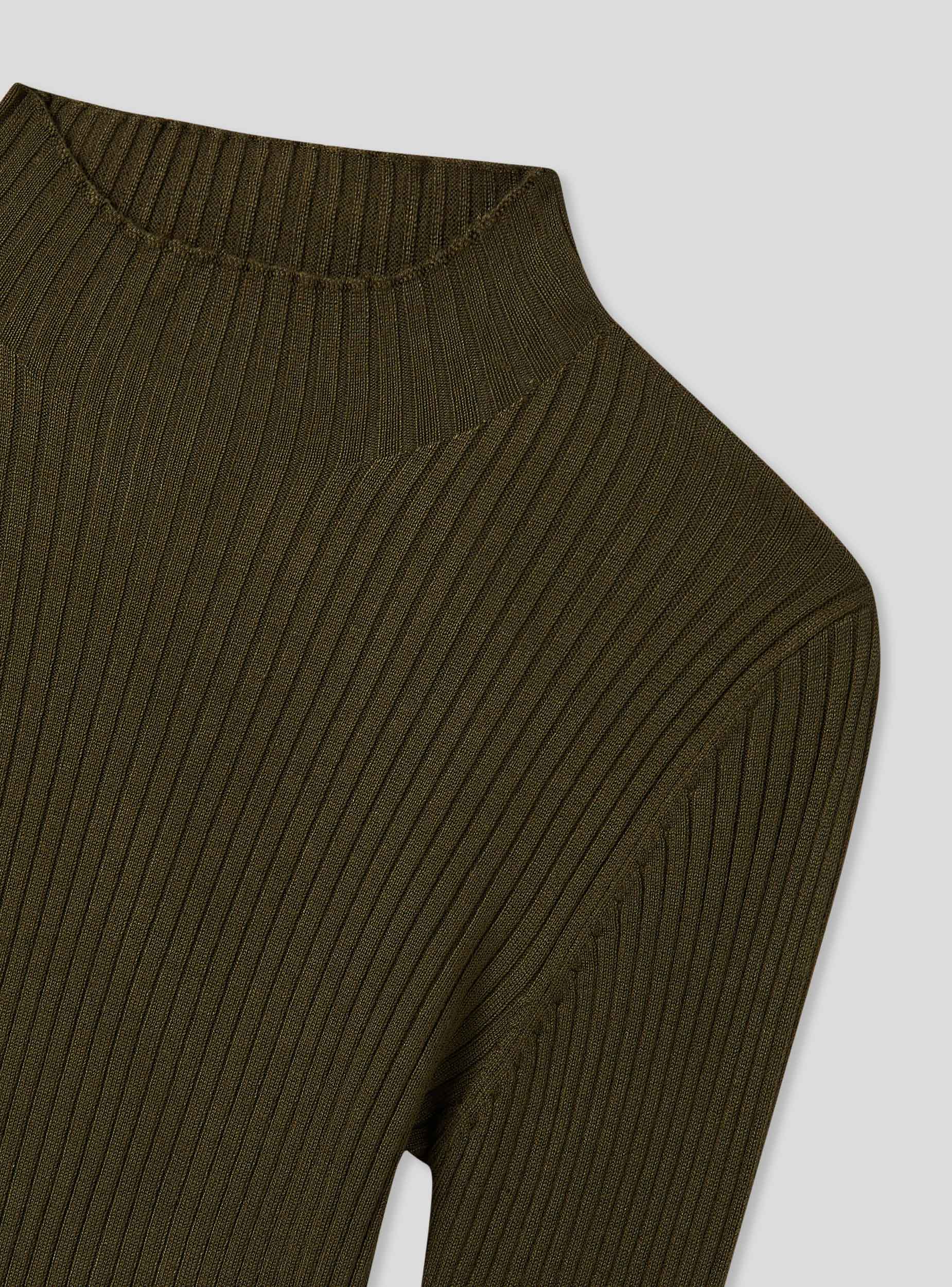 Maglia lupetto crop a costine - Image 6