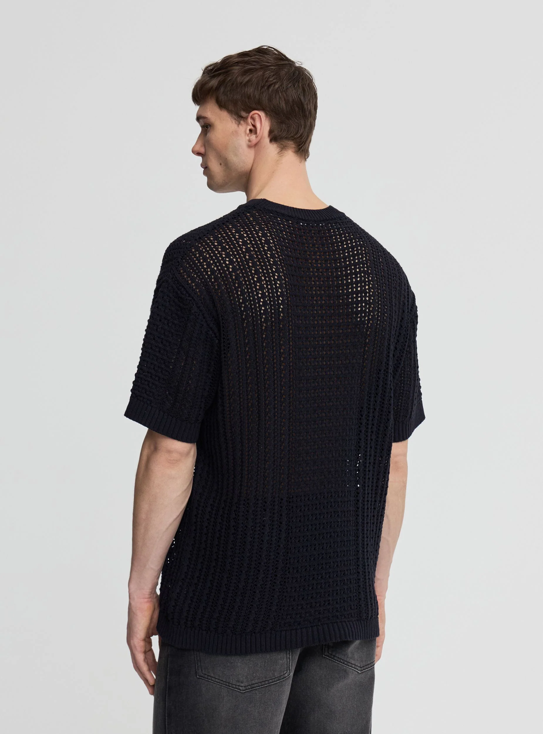 Maglia traforata a maniche corte tinta unita - Image 3