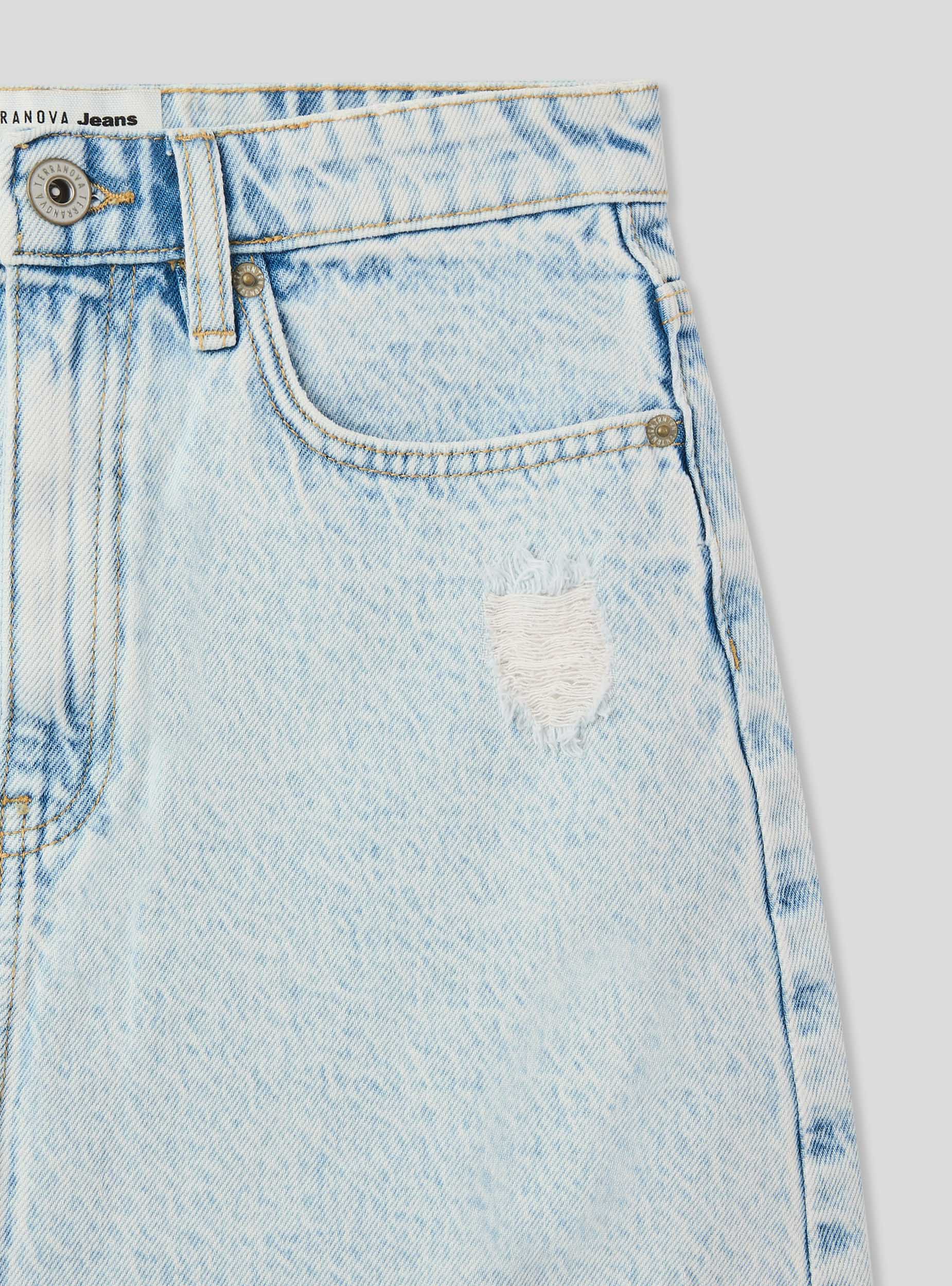 Minigonna in jeans chiaro con strappi - Image 4