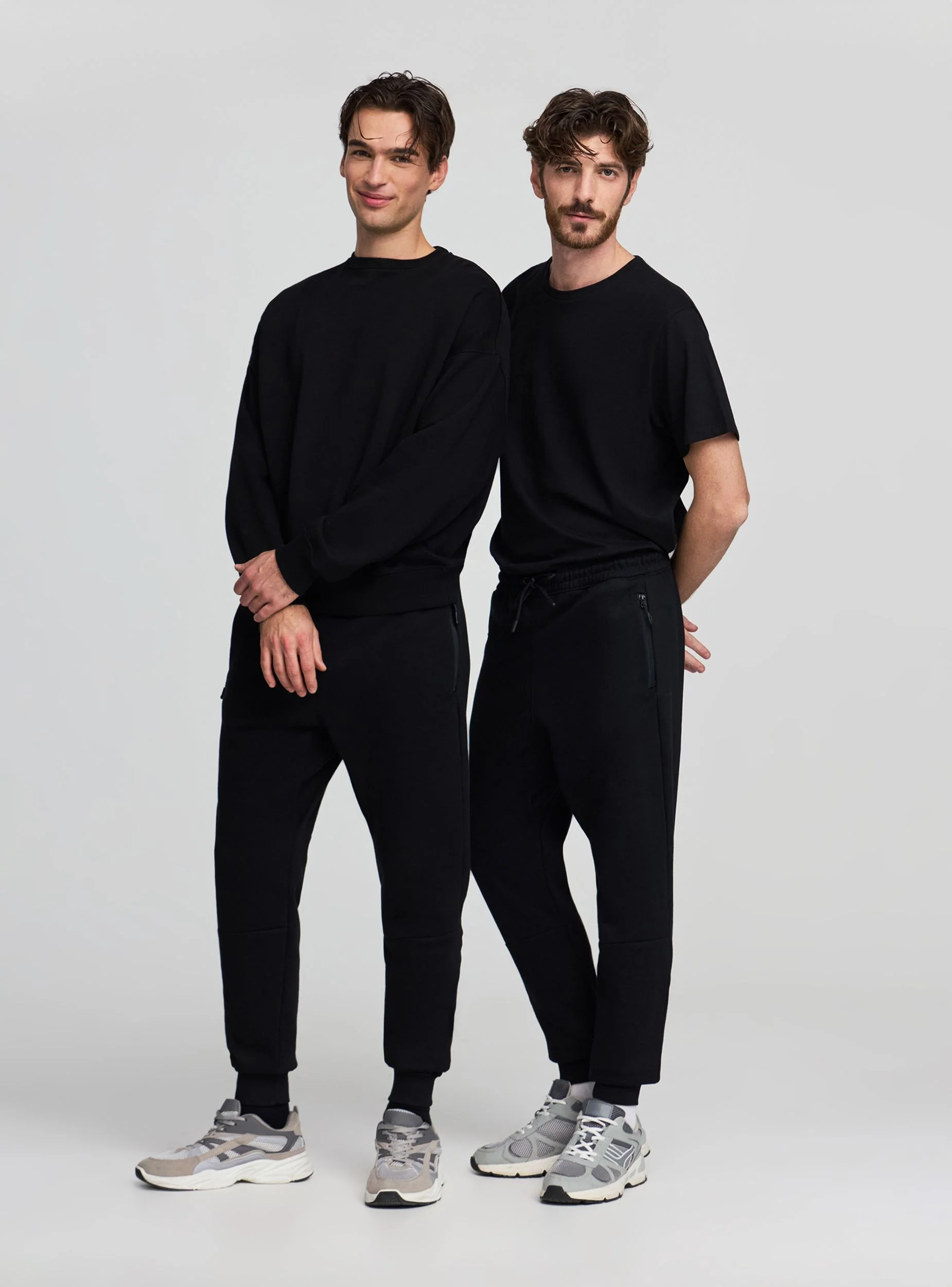 Pack 2 pantaloni tuta con zip - Image 8