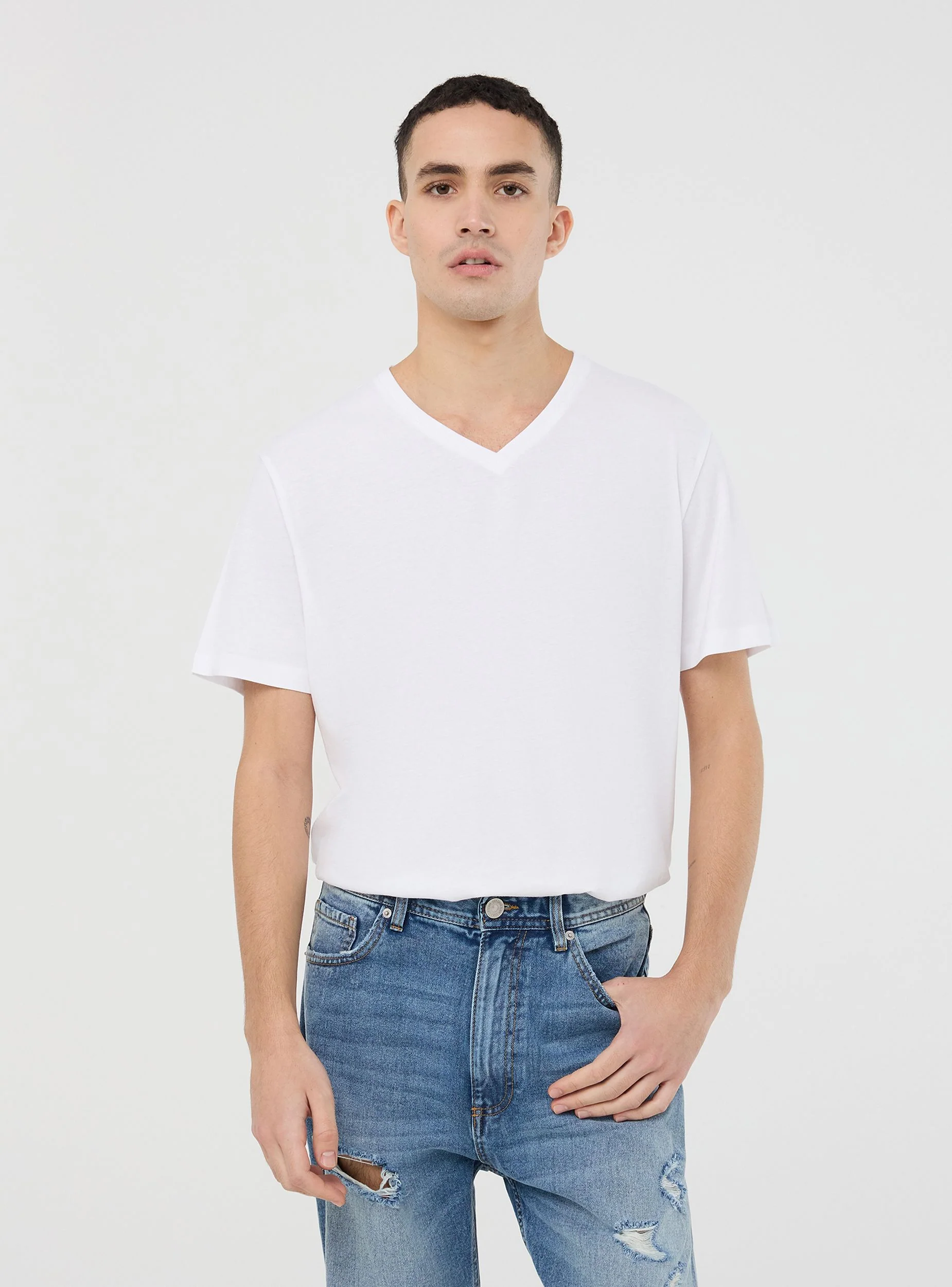 Pack 2 t-shirt basic con scollo a v - Image 4