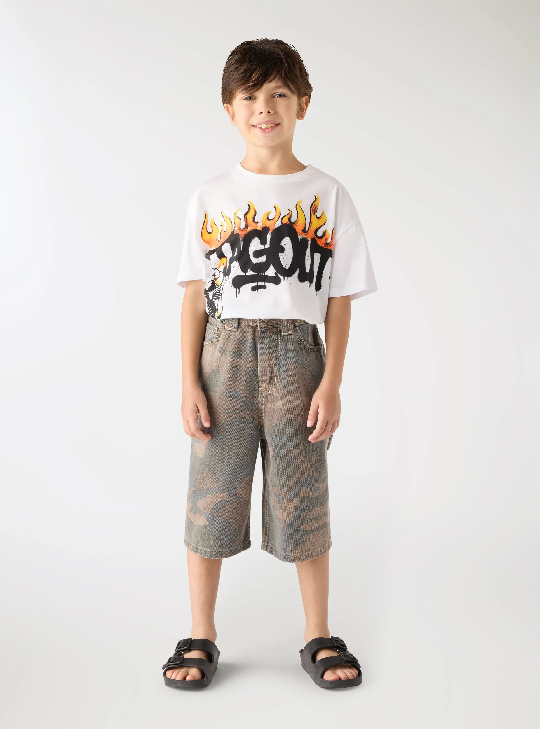 Pantaloncini bermuda cargo con stampa camouflage - Image 3