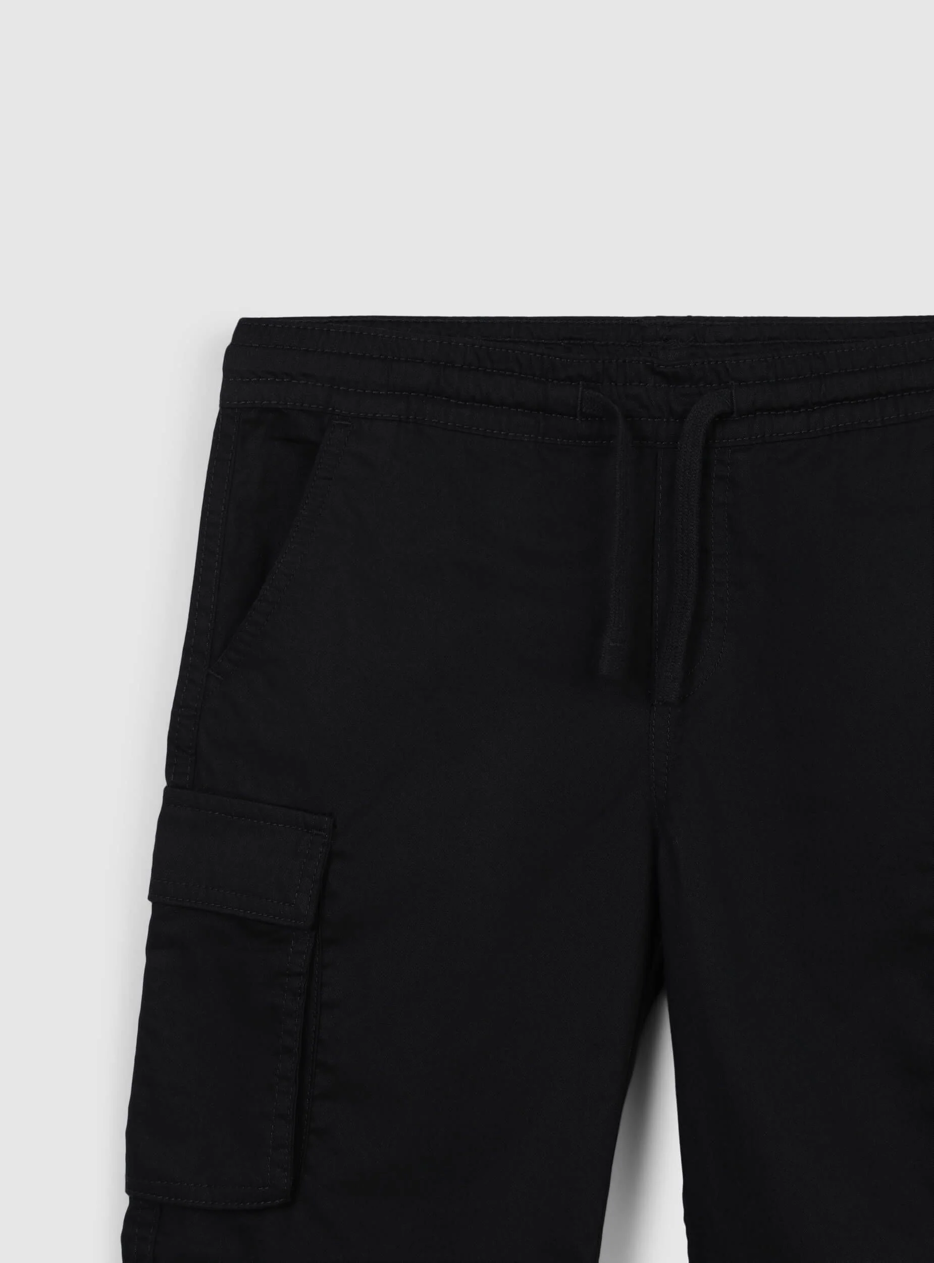 Pantaloncini cargo con coulisse - Image 5