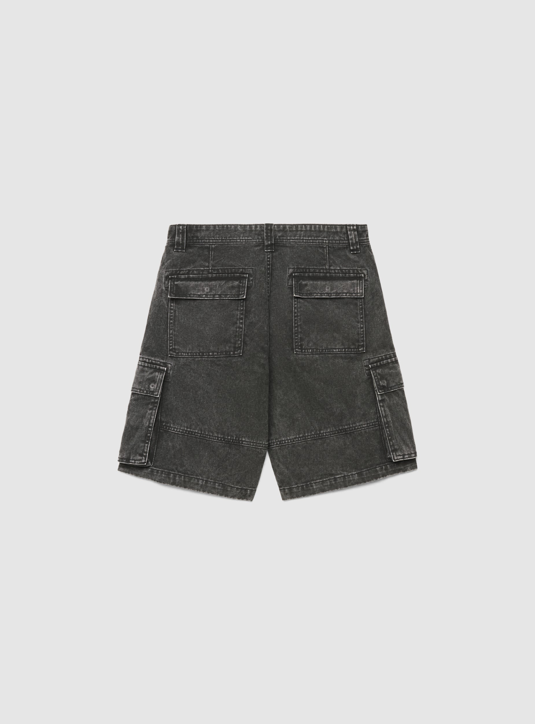 Pantaloncini cargo in denim - Image 6
