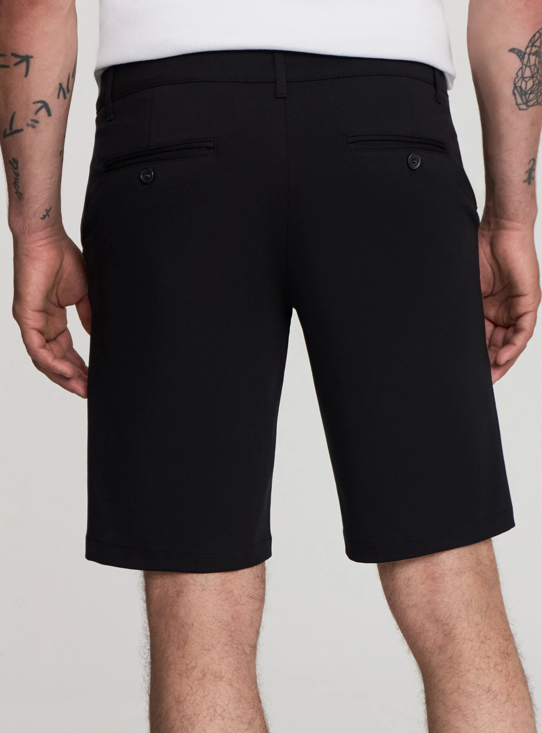 Pantaloncini chino tinta unita - Image 4