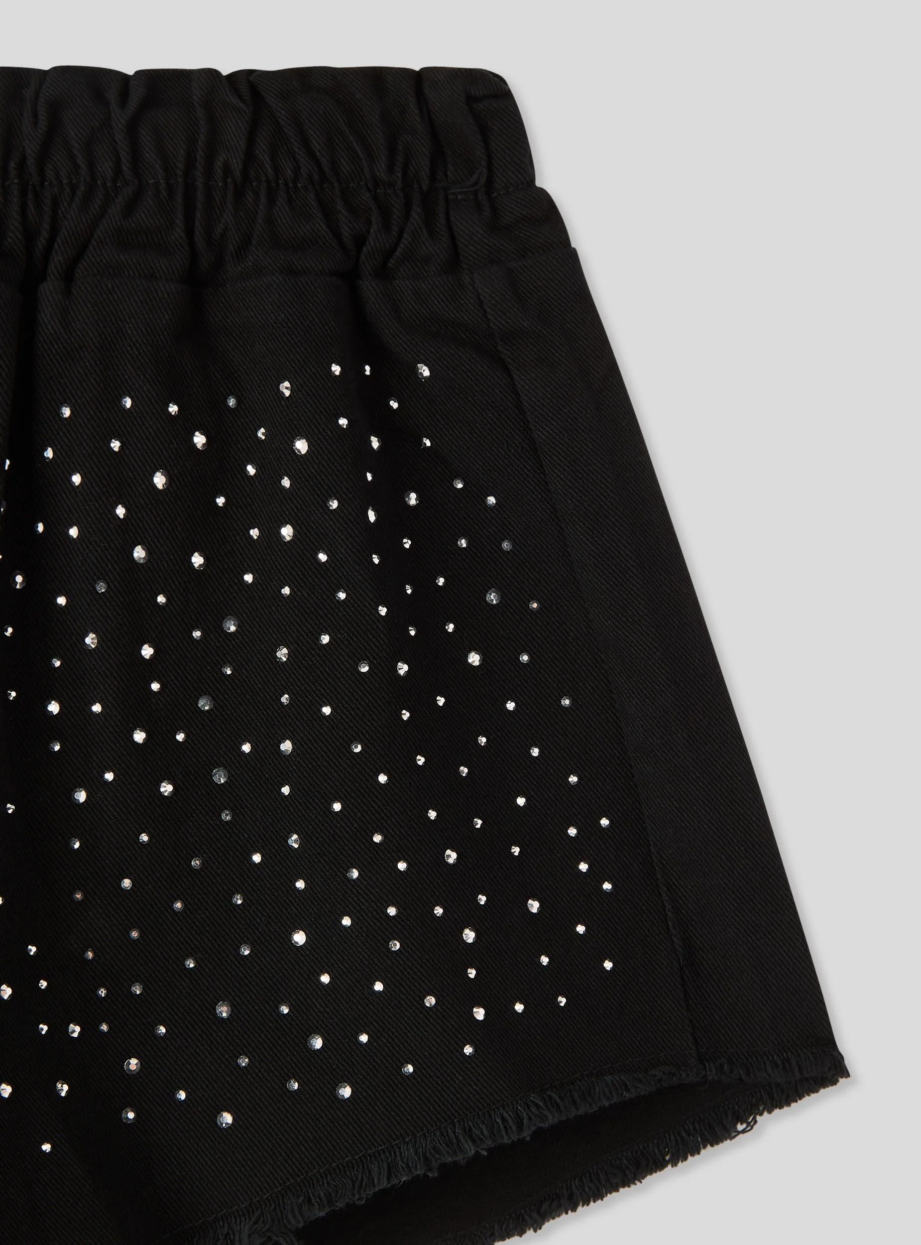 Pantaloncini con strass - Image 3