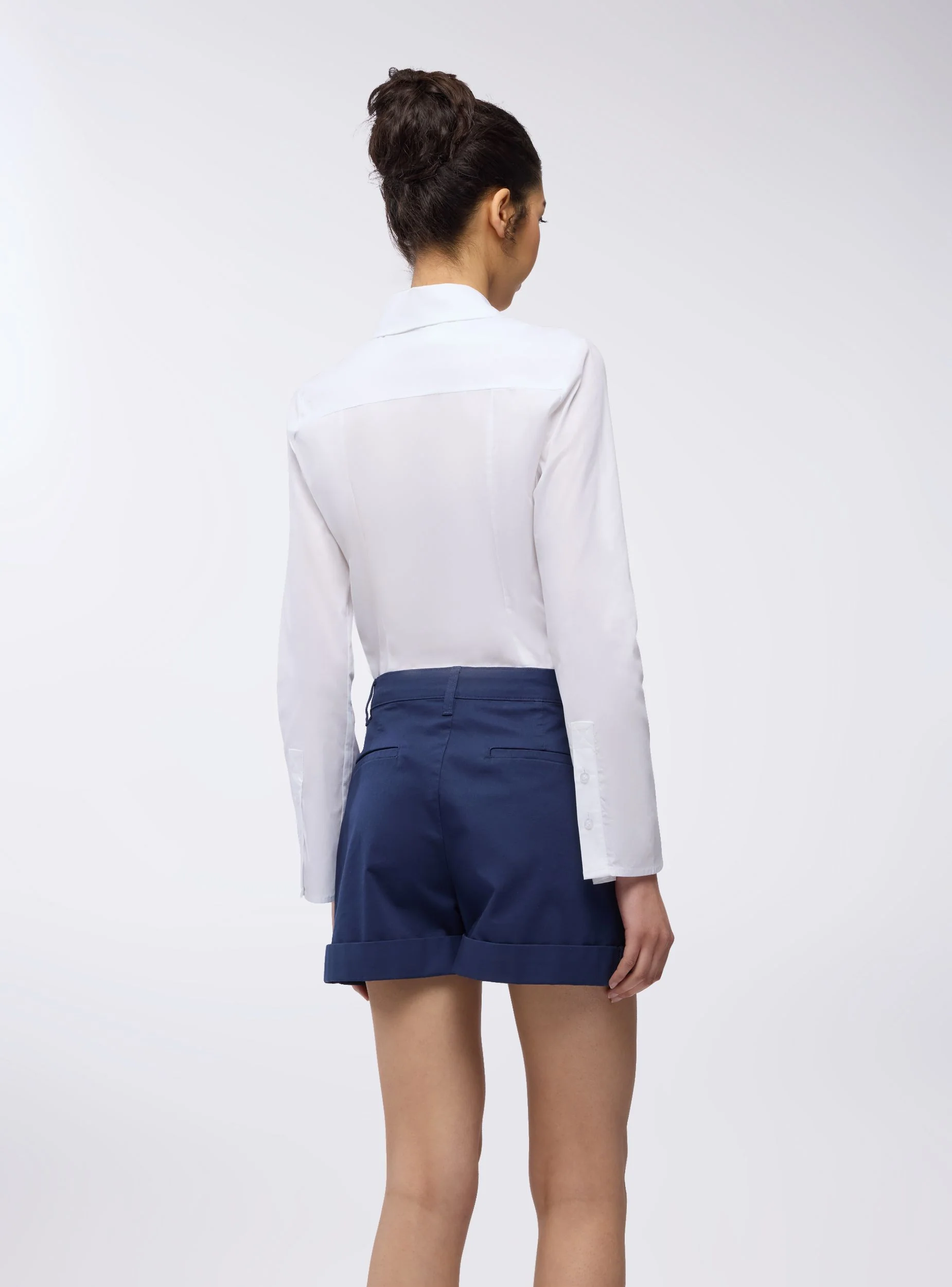 Pantaloncini con tasche alla francese - Image 4