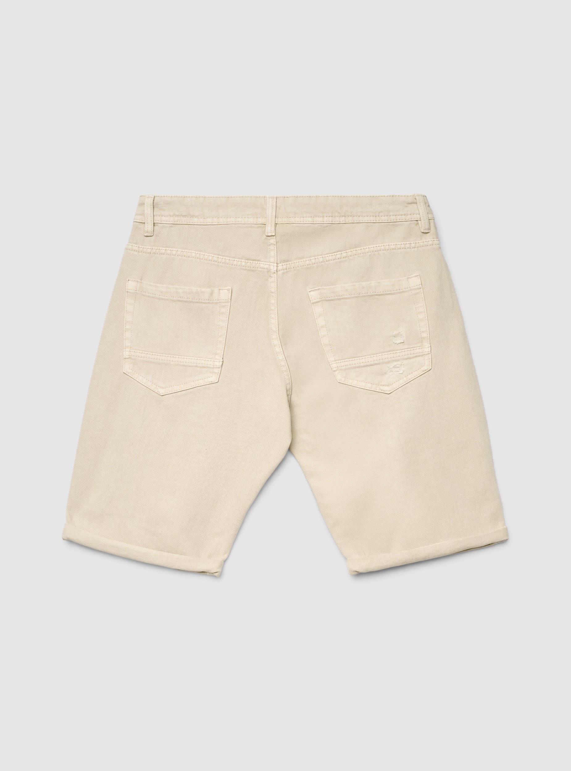 Pantaloncini in denim con strappi - Image 7