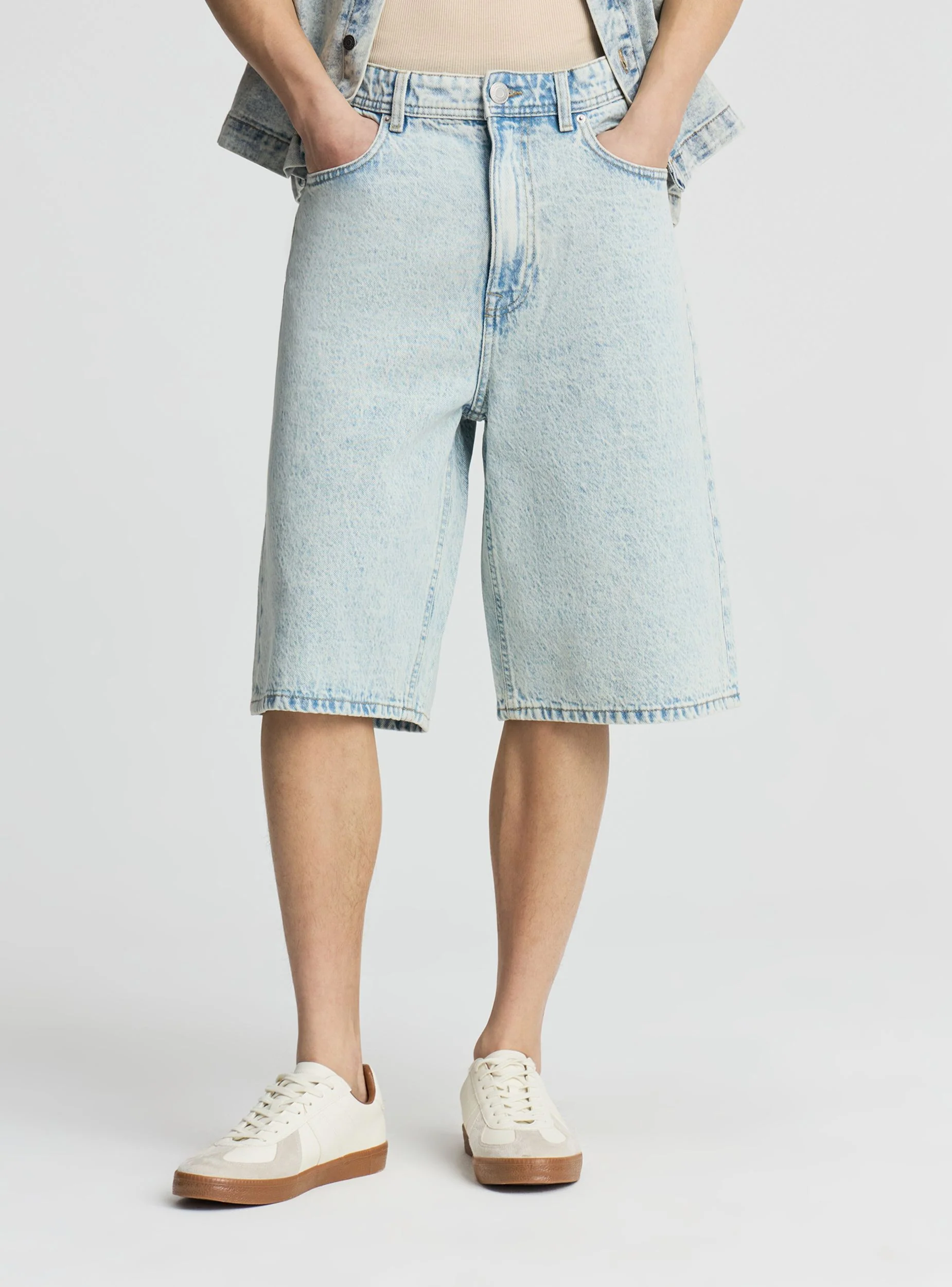 Pantaloncini jeans baggy a cinque tasche - Image 2