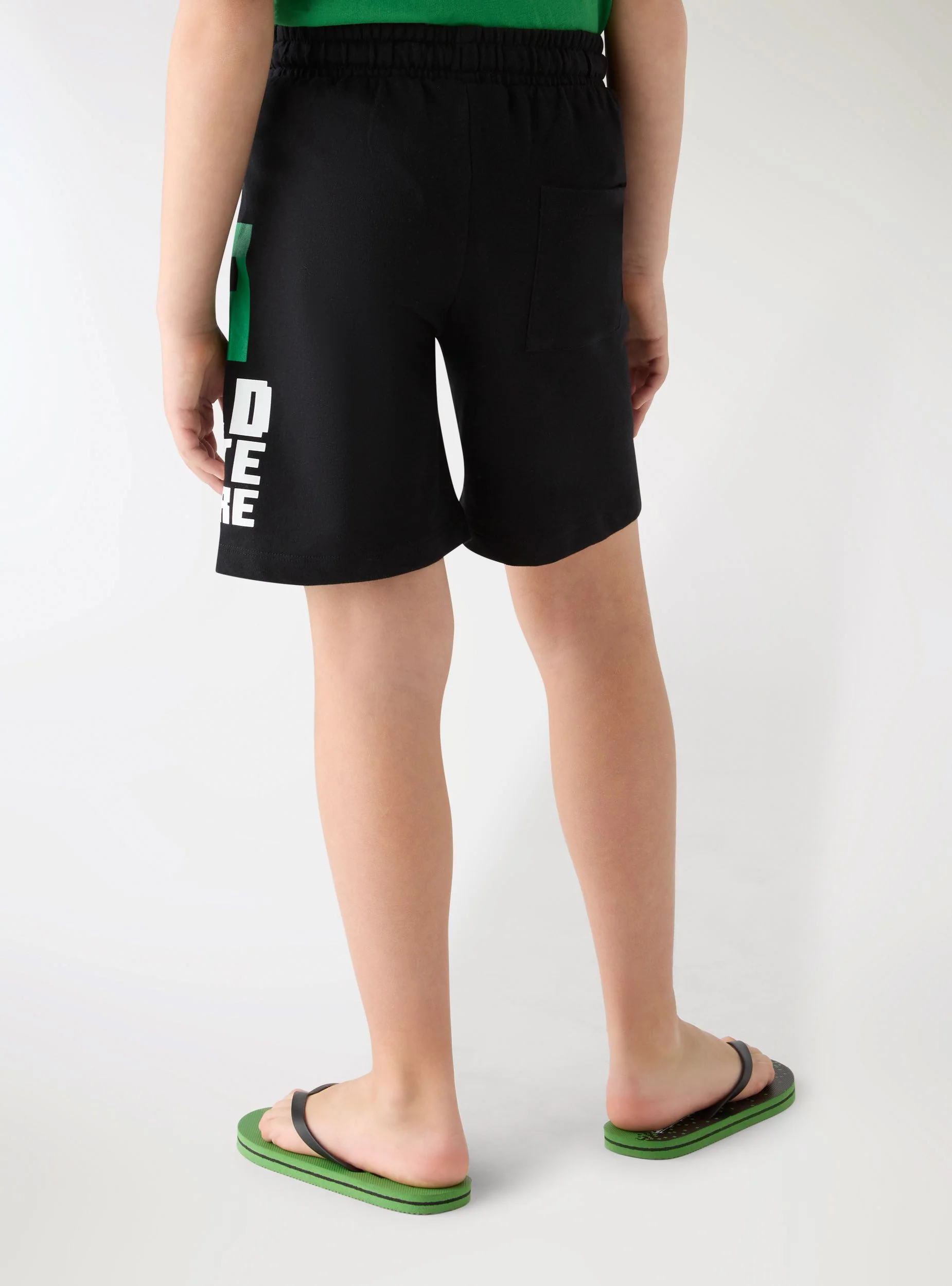 Pantaloncini tuta con stampa Minecraft® - Image 2