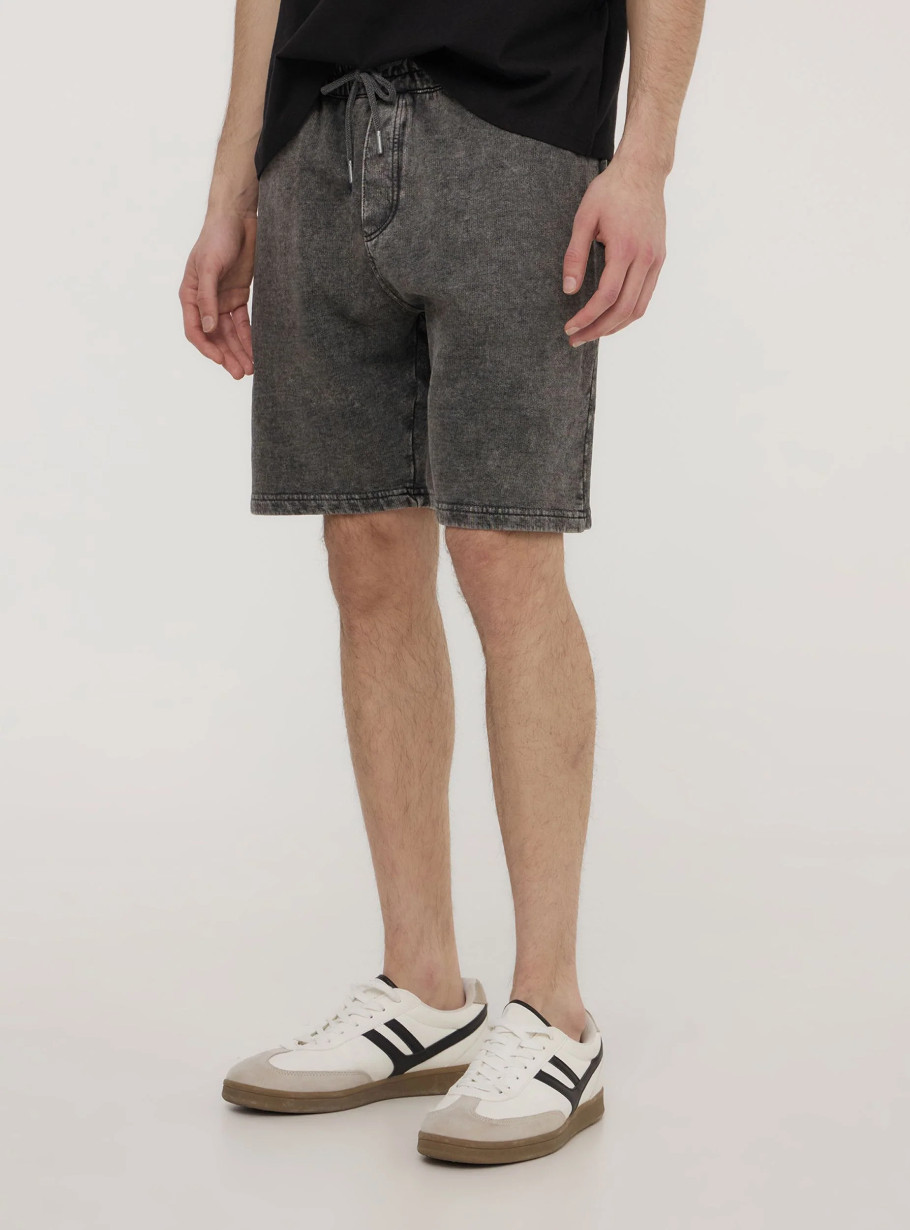 Pantaloncini tuta effetto slavato - Image 2