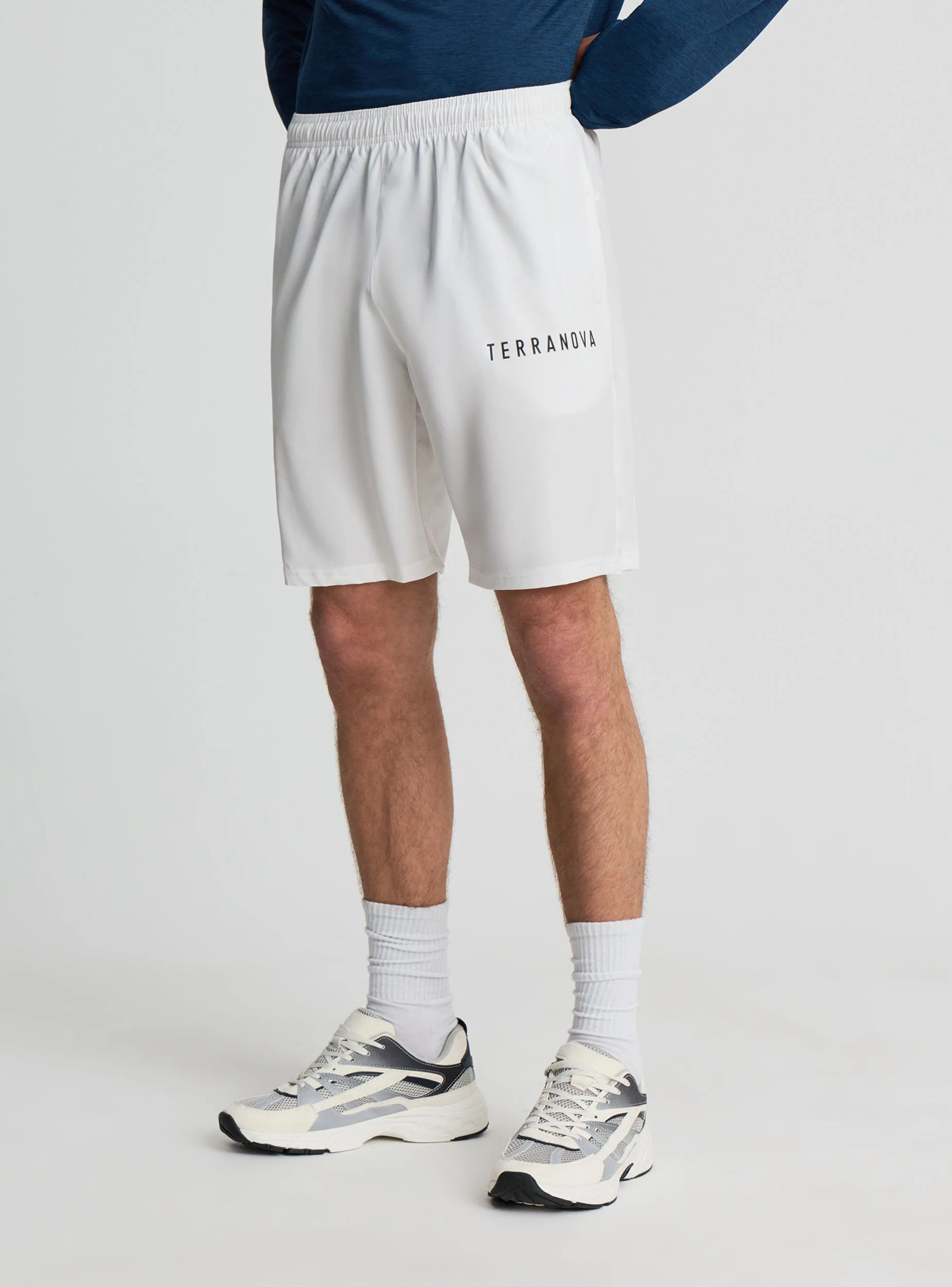 Pantaloncini tuta sportivi con coulisse e scritta - Image 4