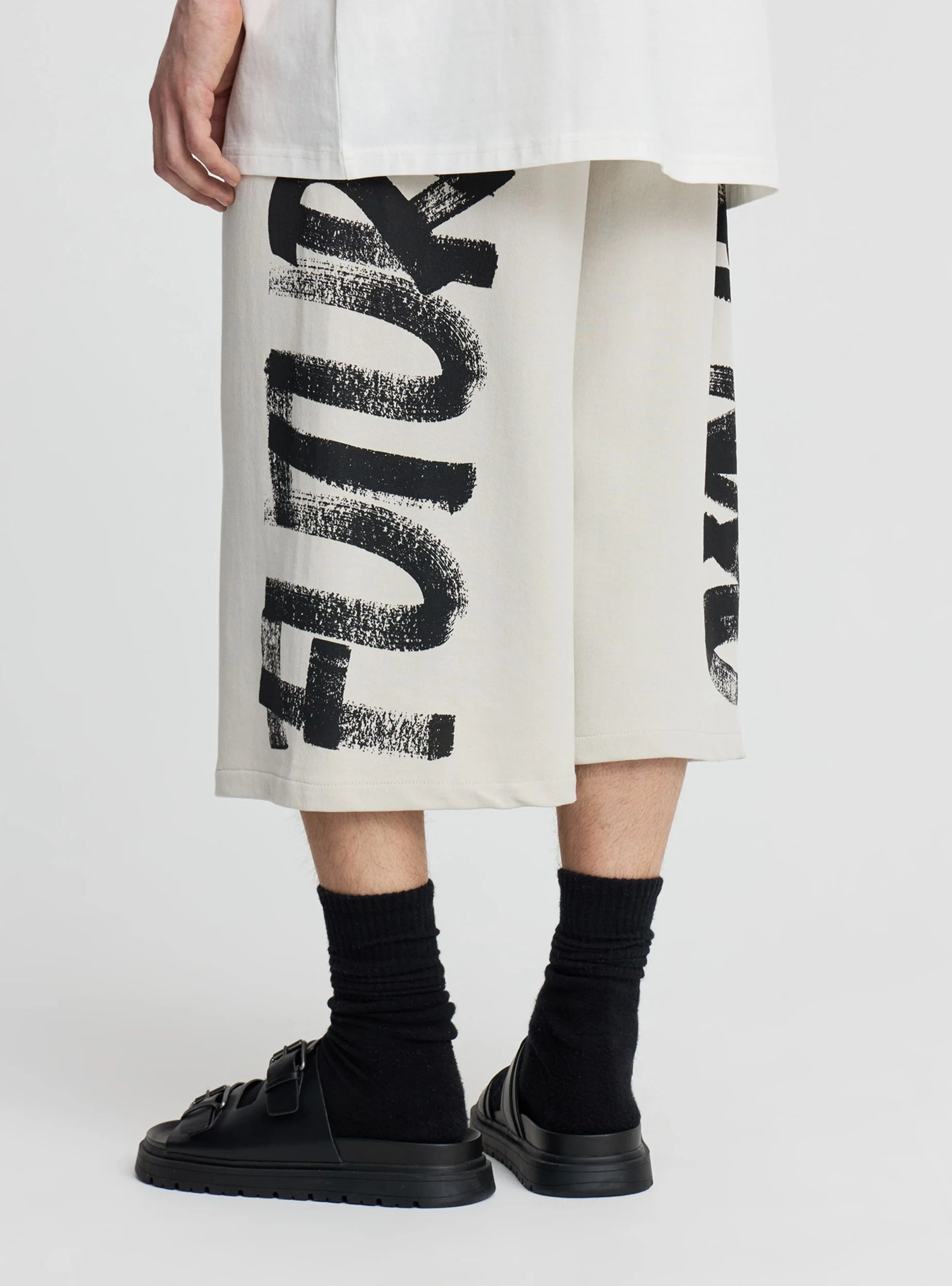 Pantaloncini tuta super baggy con stampa graffiti TRNPOPLAB - Image 3