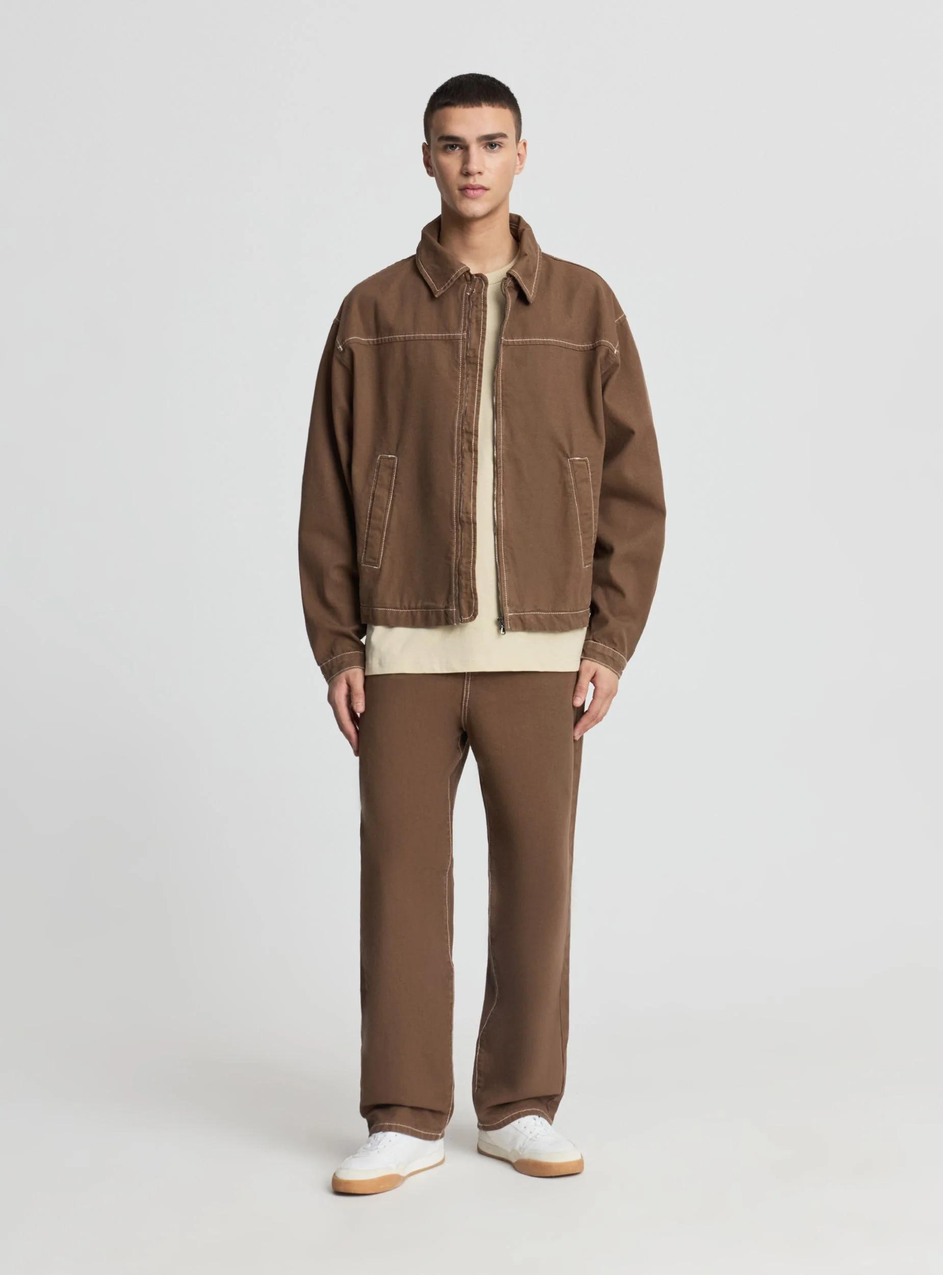 Pantaloni baggy a cinque tasche tinta unita