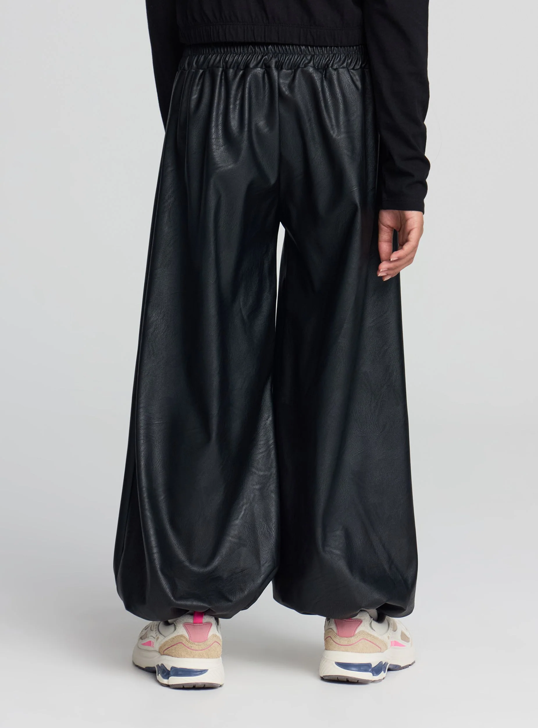 Pantaloni baggy in similpelle