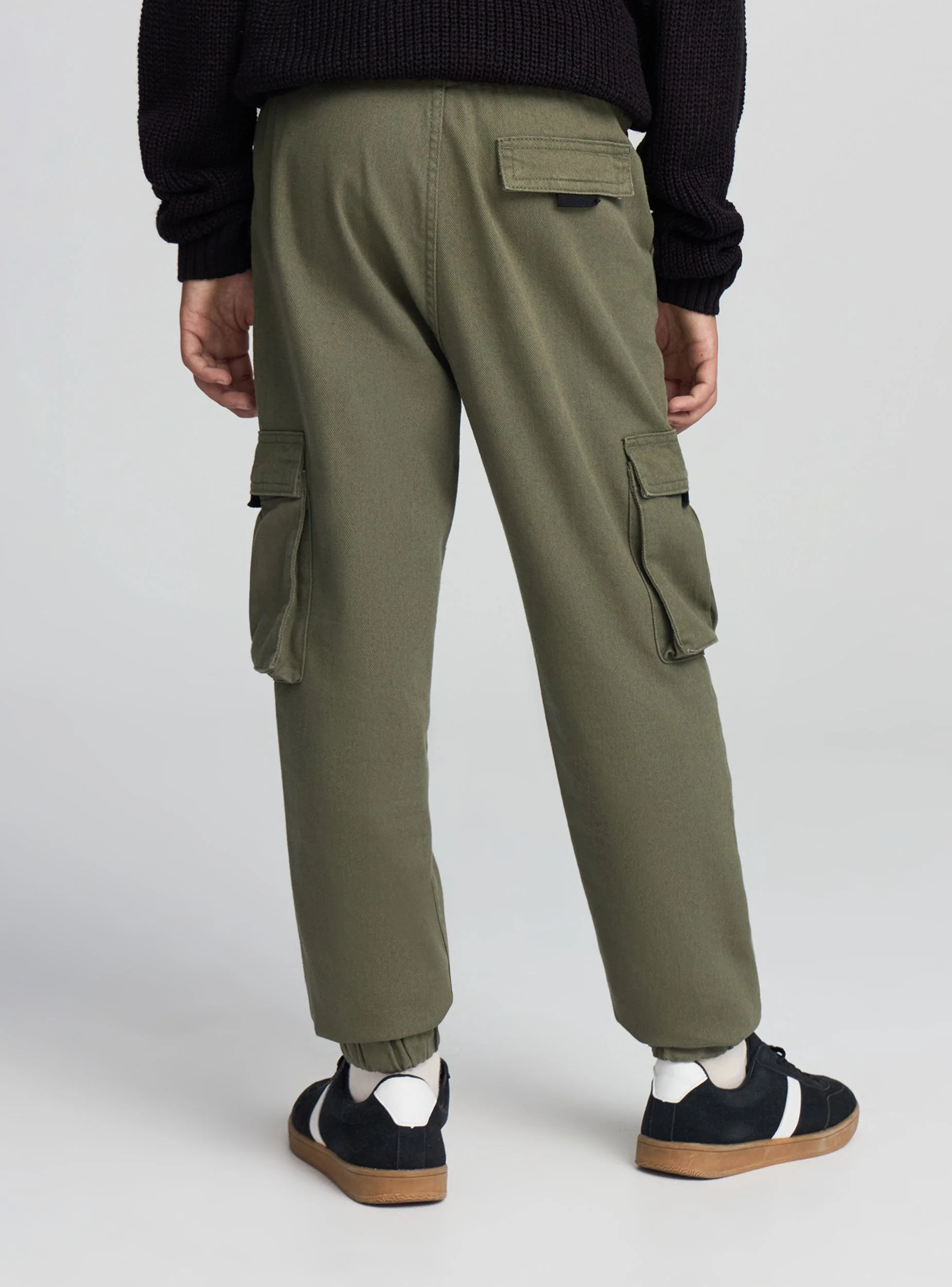 Pantaloni cargo con coulisse - Image 3