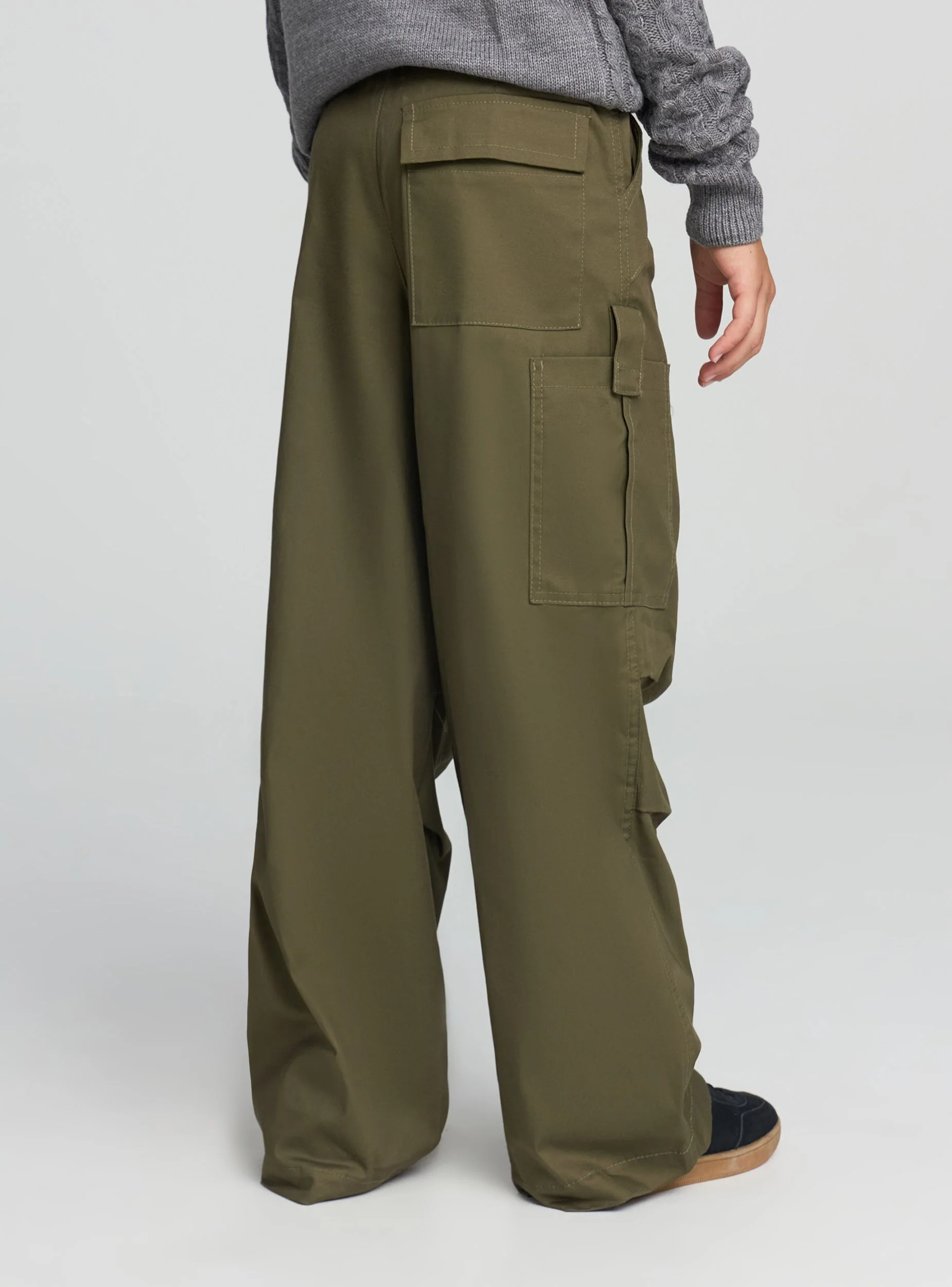 Pantaloni cargo con coulisse - Image 3